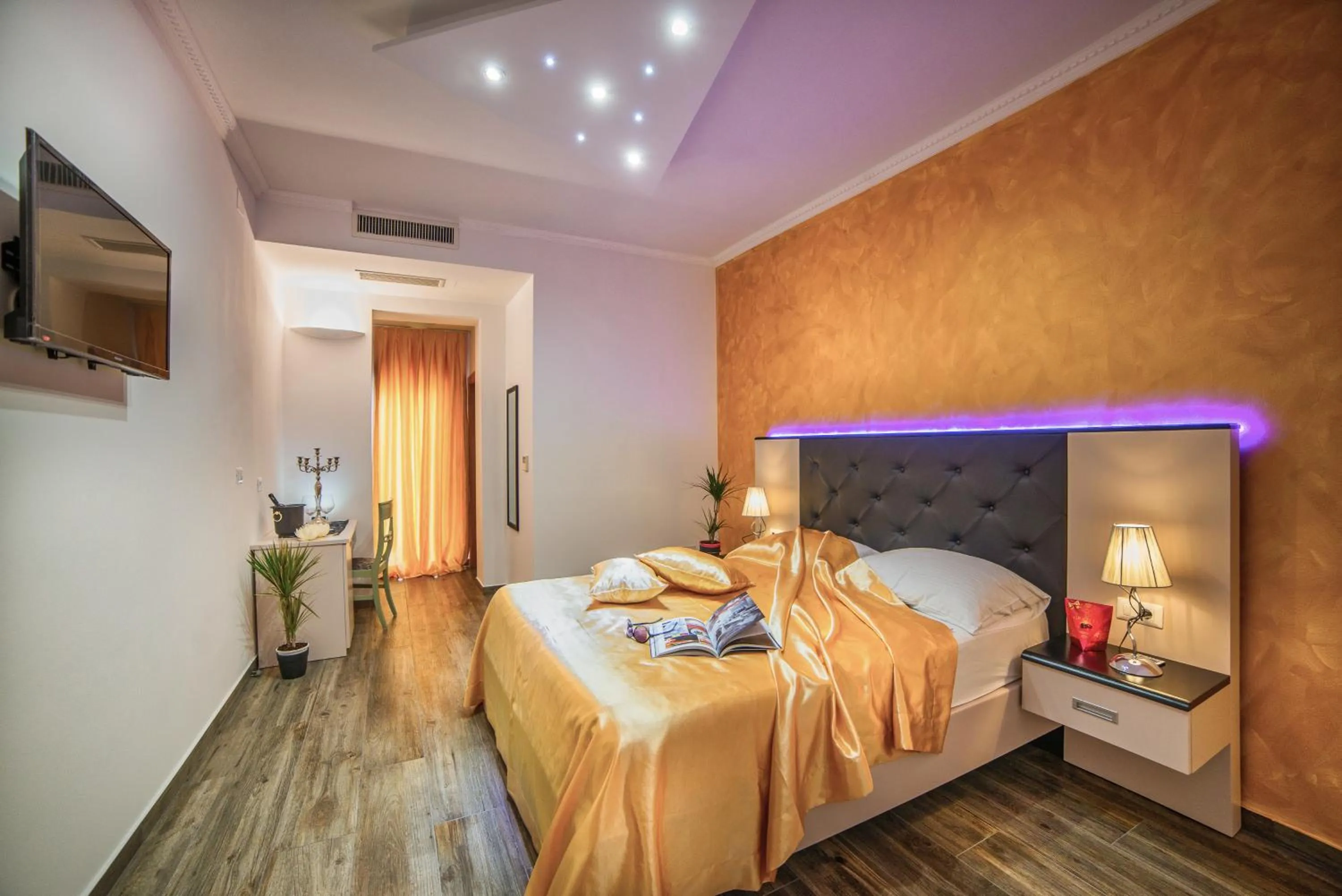 Bedroom, Bed in Hotel Boutique Natka