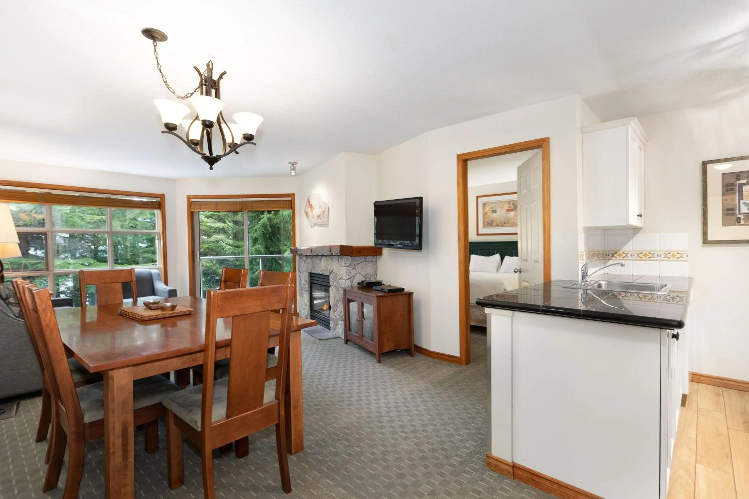 TV and multimedia in The Aspens by Whiski Jack