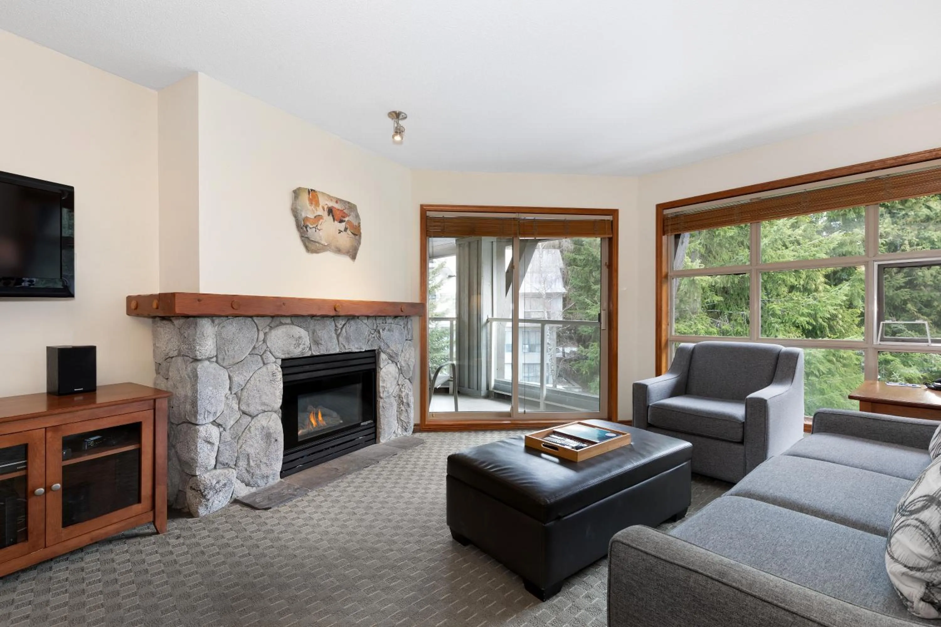 Communal lounge/ TV room in The Aspens by Whiski Jack