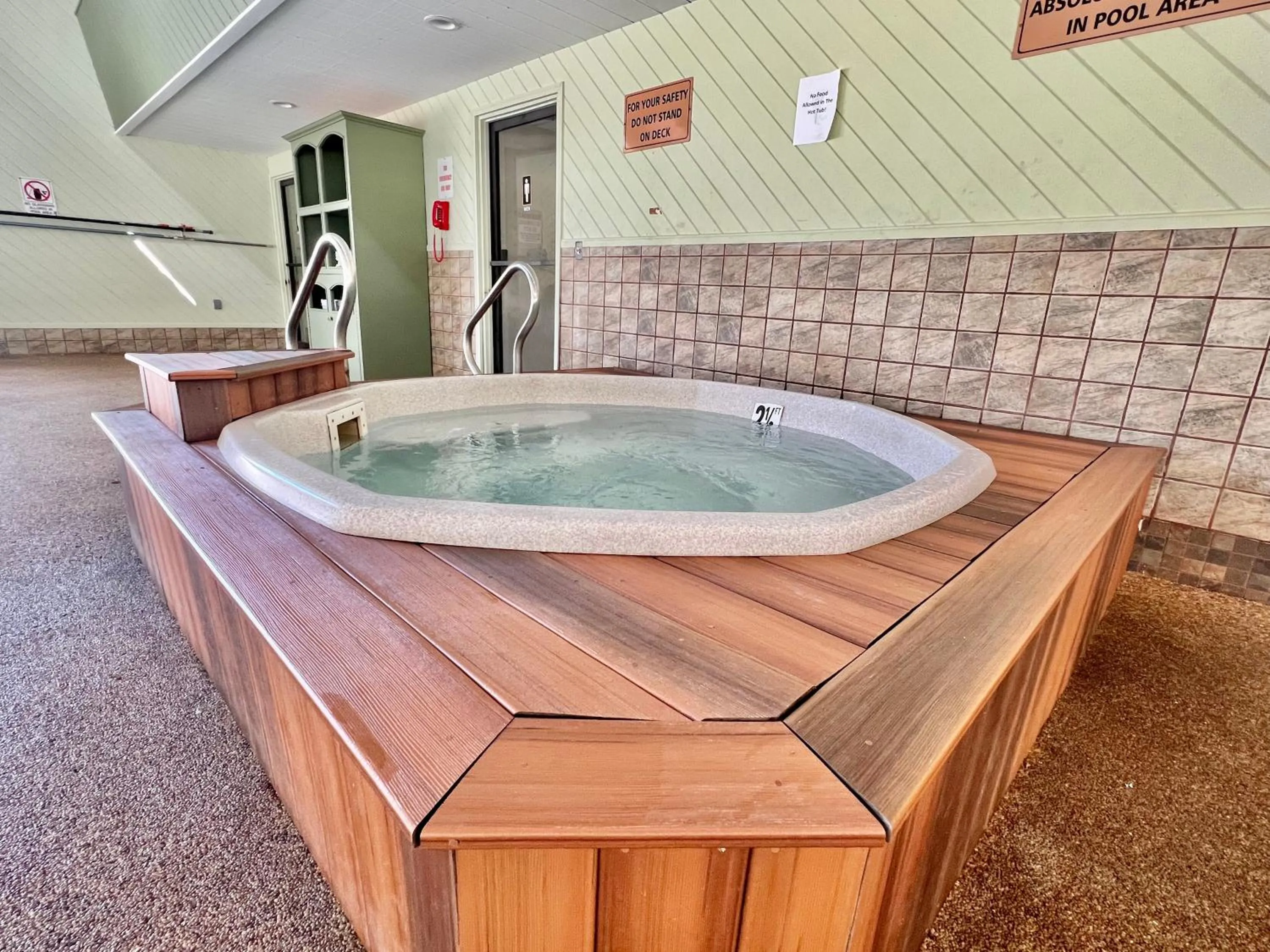 Town & Country Inn & Resort