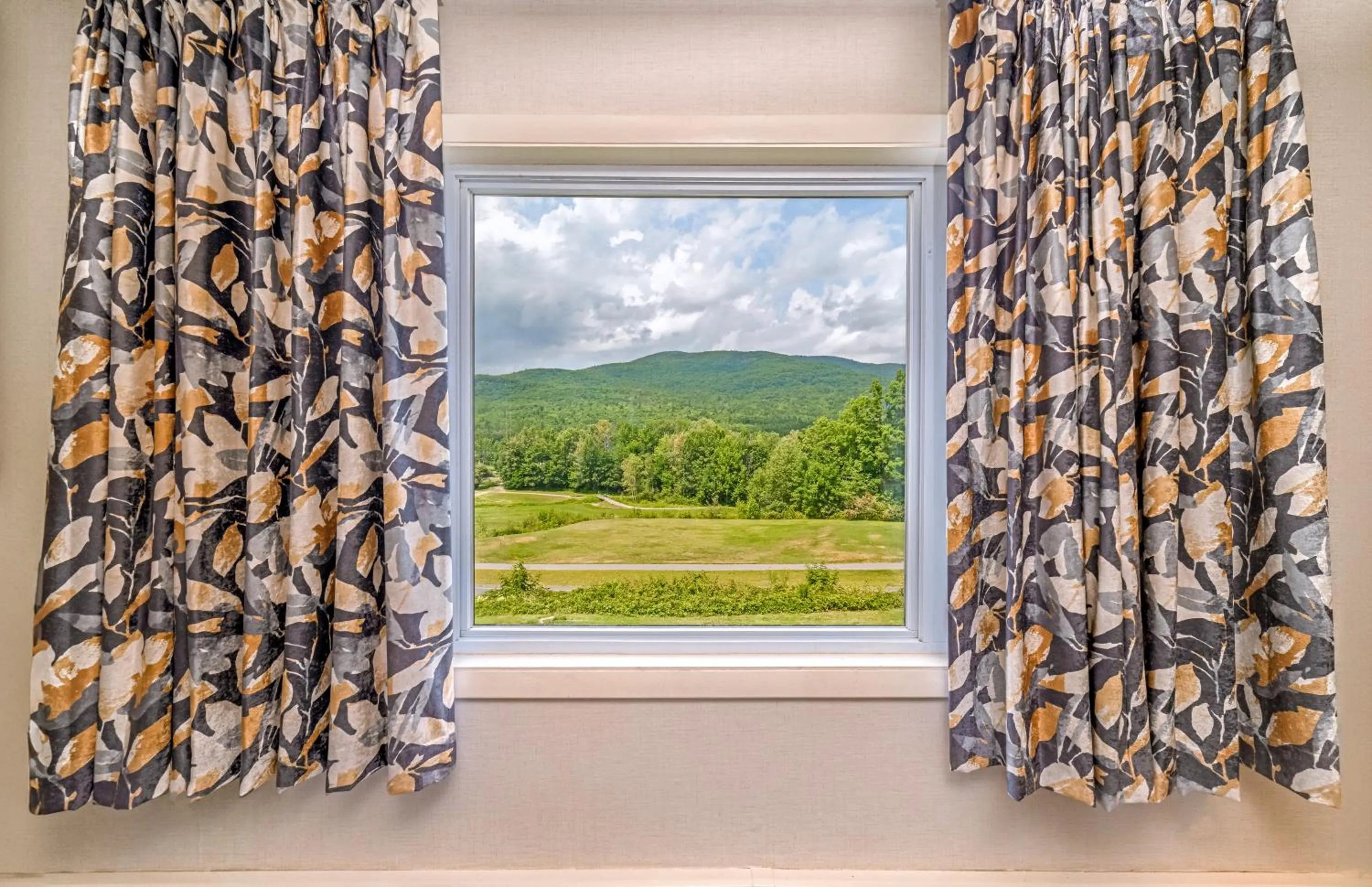 Town & Country Inn & Resort