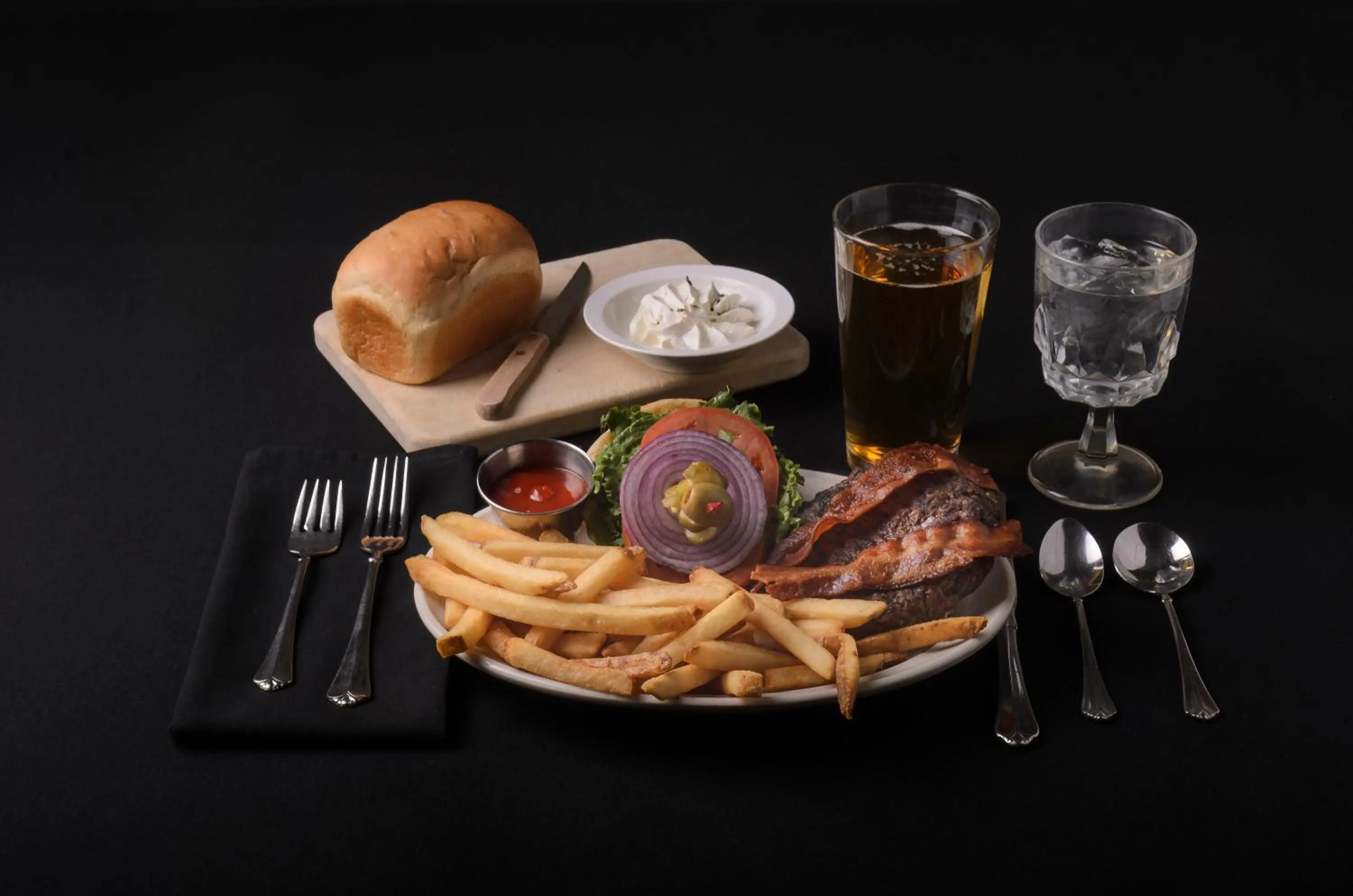 Food and drinks in Town & Country Inn & Resort