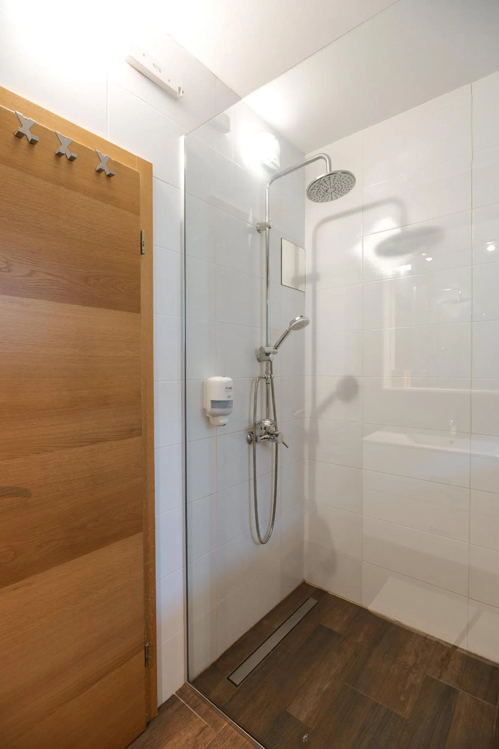 Shower in B&B Apartments Burić Plitvice Lakes