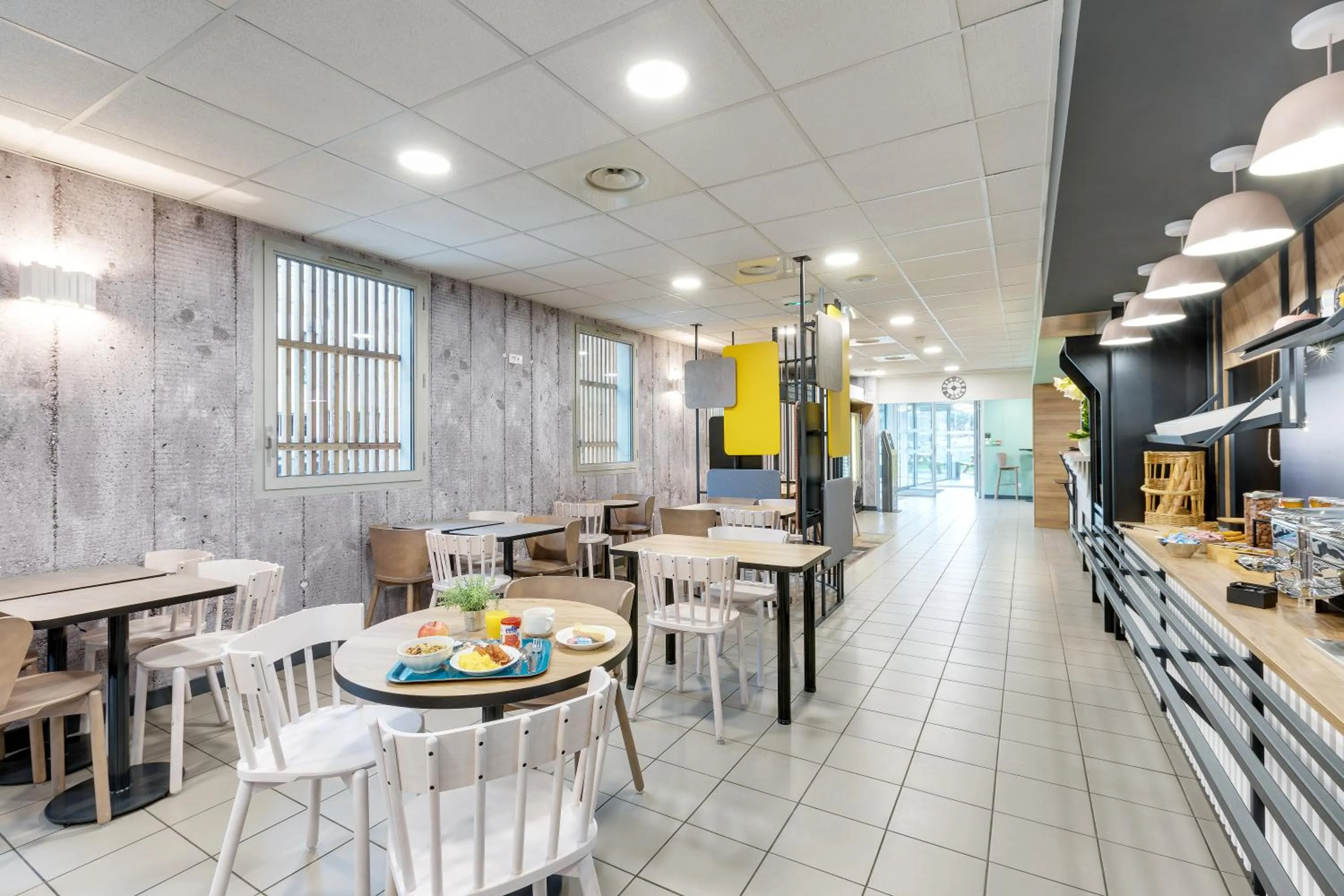 Buffet breakfast in B&B HOTEL Lille Centre Grand Palais