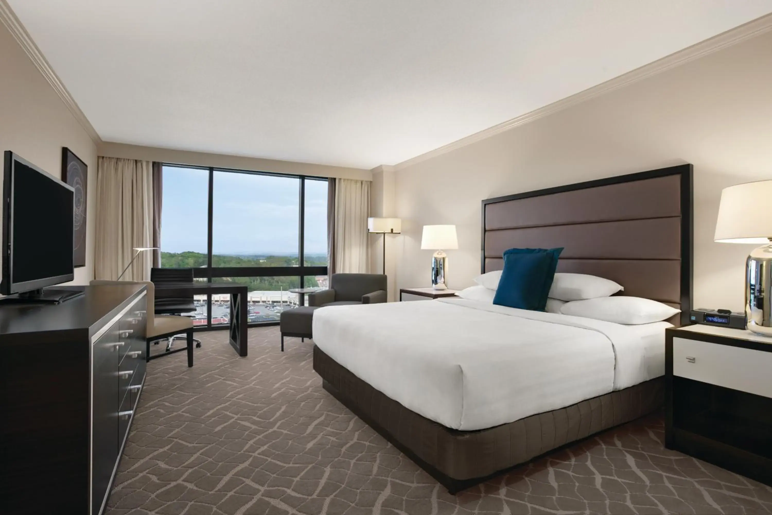 Photo of the whole room, Bed in Hyatt Regency Birmingham - The Wynfrey Hotel Photo of the whole room, Bed in Hyatt Regency Birmingham - The Wynfrey Hotel