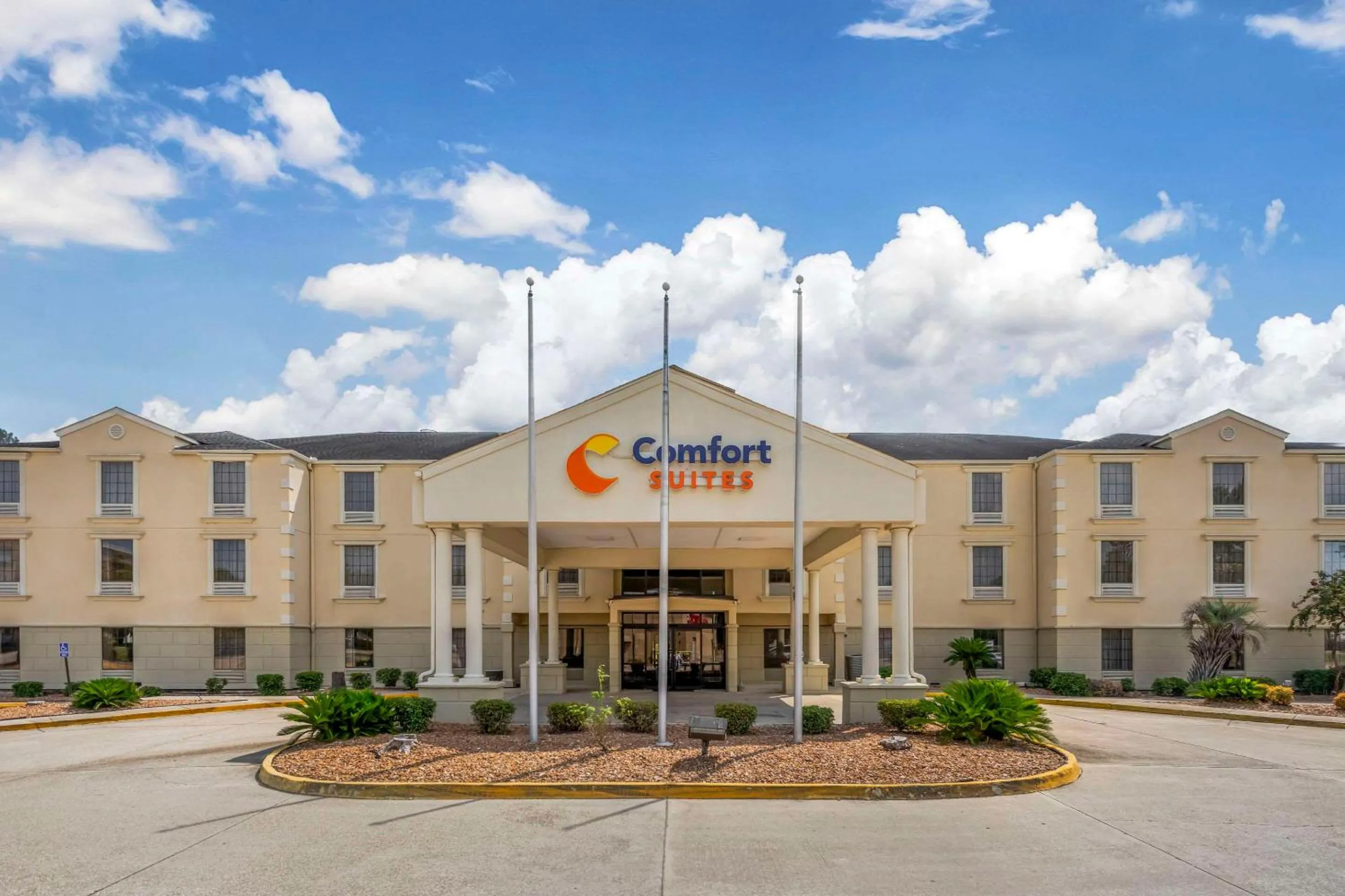 Property building in Comfort Suites Port Allen - Baton Rouge