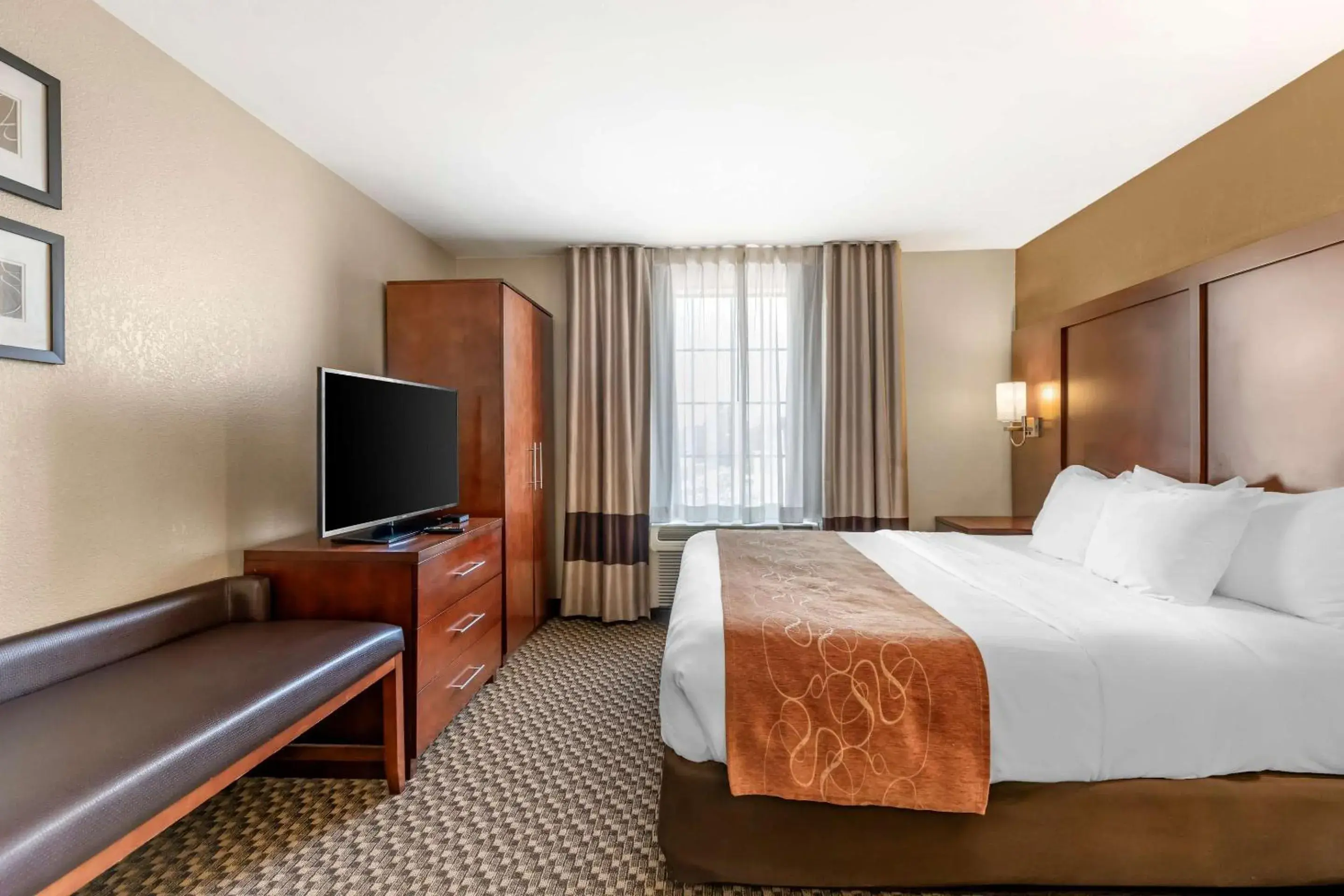 Bedroom, Bed in Comfort Suites Port Allen - Baton Rouge Bedroom, Bed in Comfort Suites Port Allen - Baton Rouge