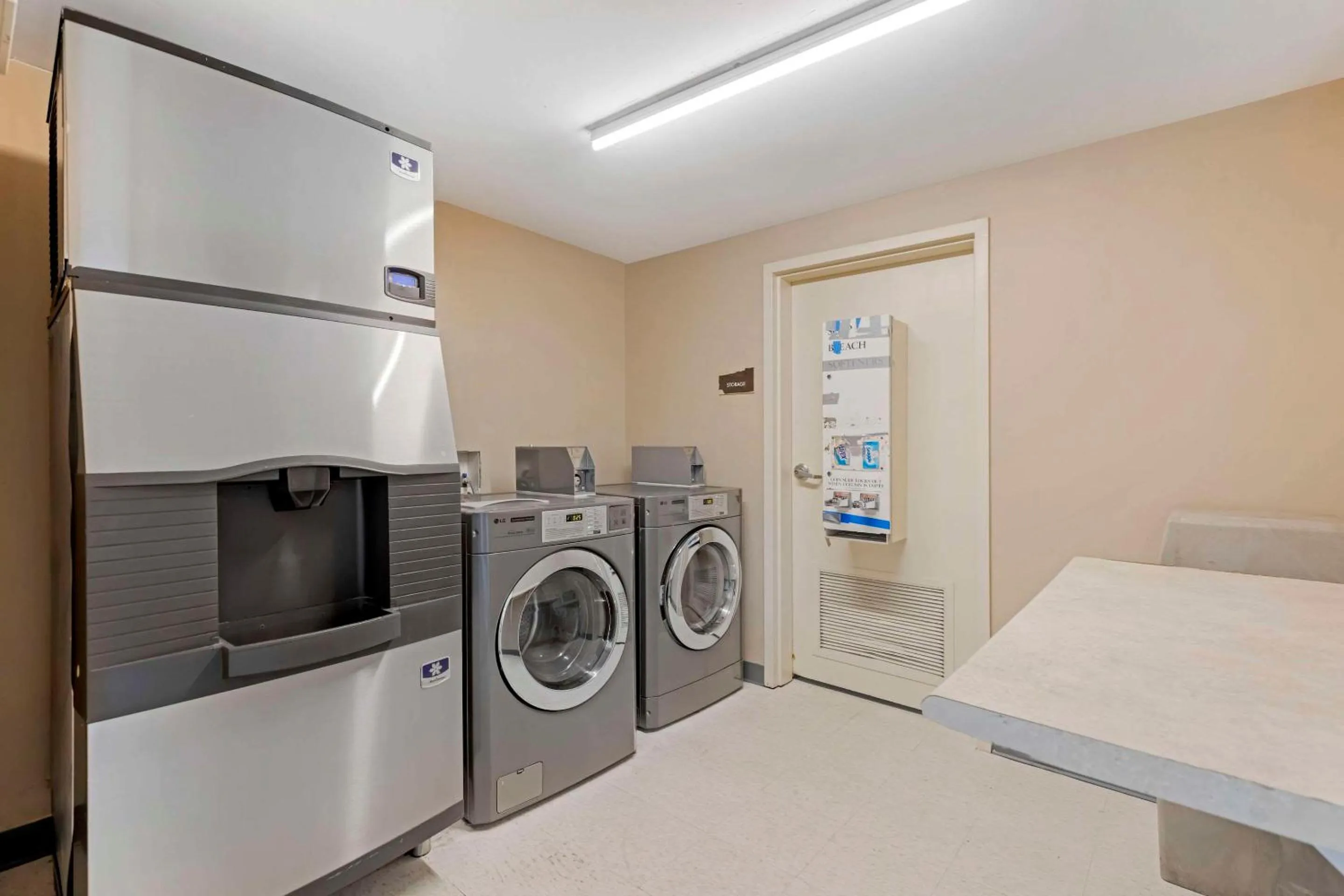 Other, Bed in Comfort Suites Port Allen - Baton Rouge