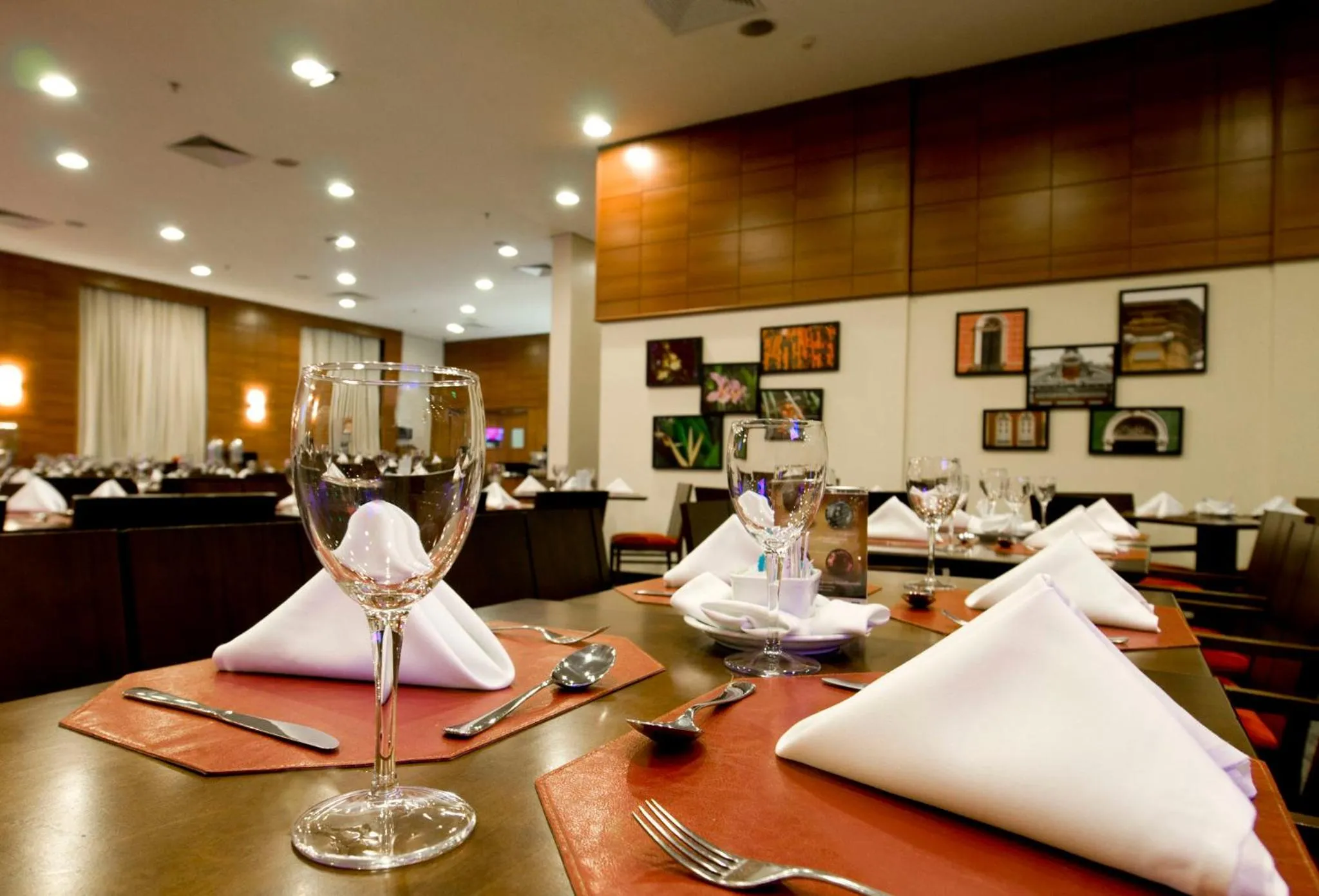 Restaurant/places to eat in Holiday Inn Manaus by IHG