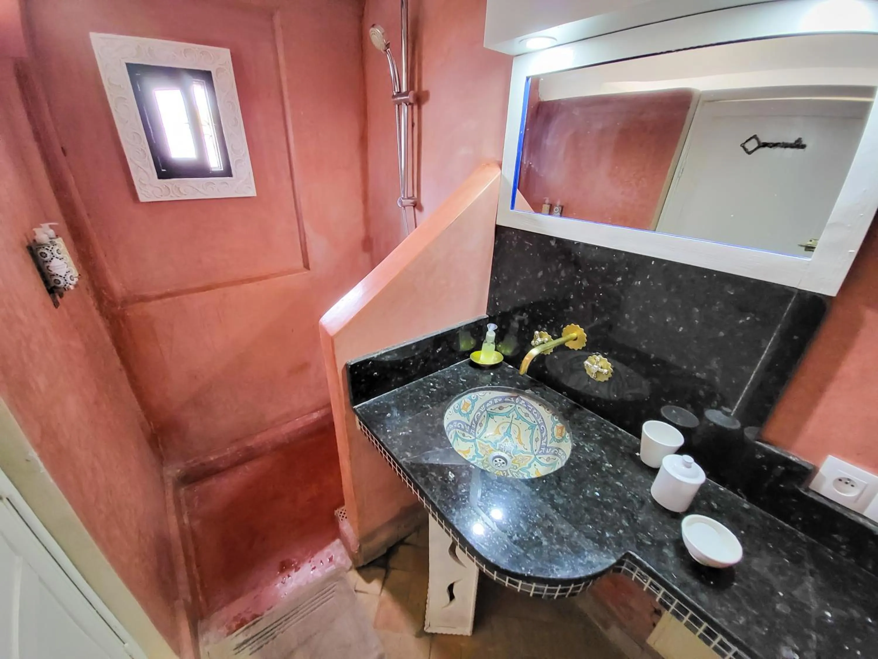 Bathroom in Riad Amra