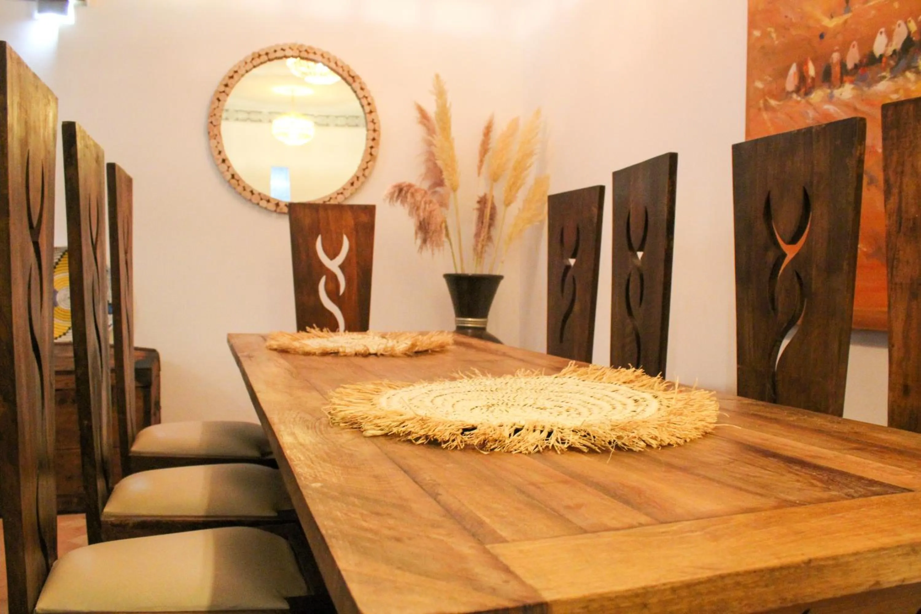 Restaurant/places to eat in Riad Amra