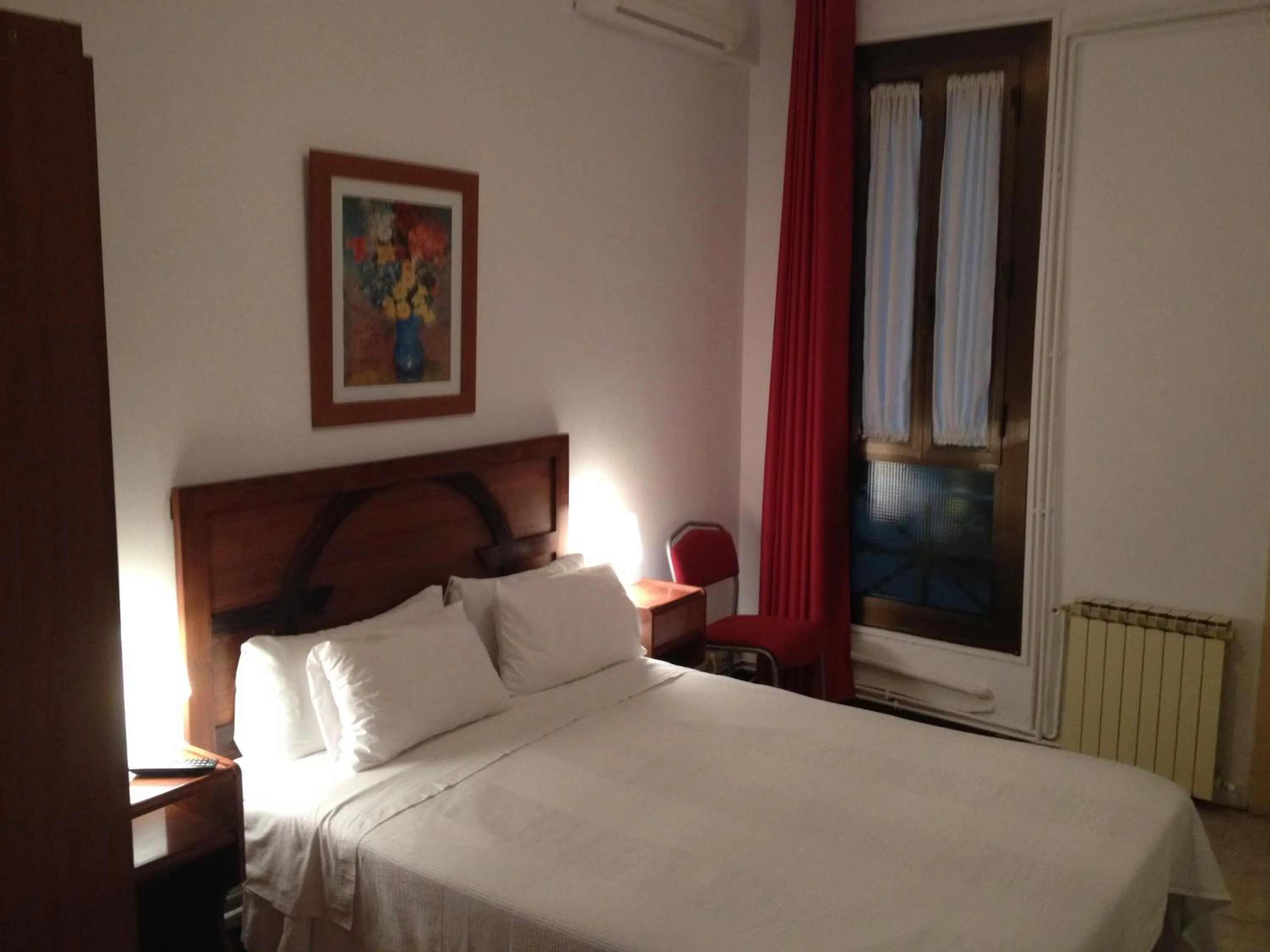 Hostal Absolut Stay