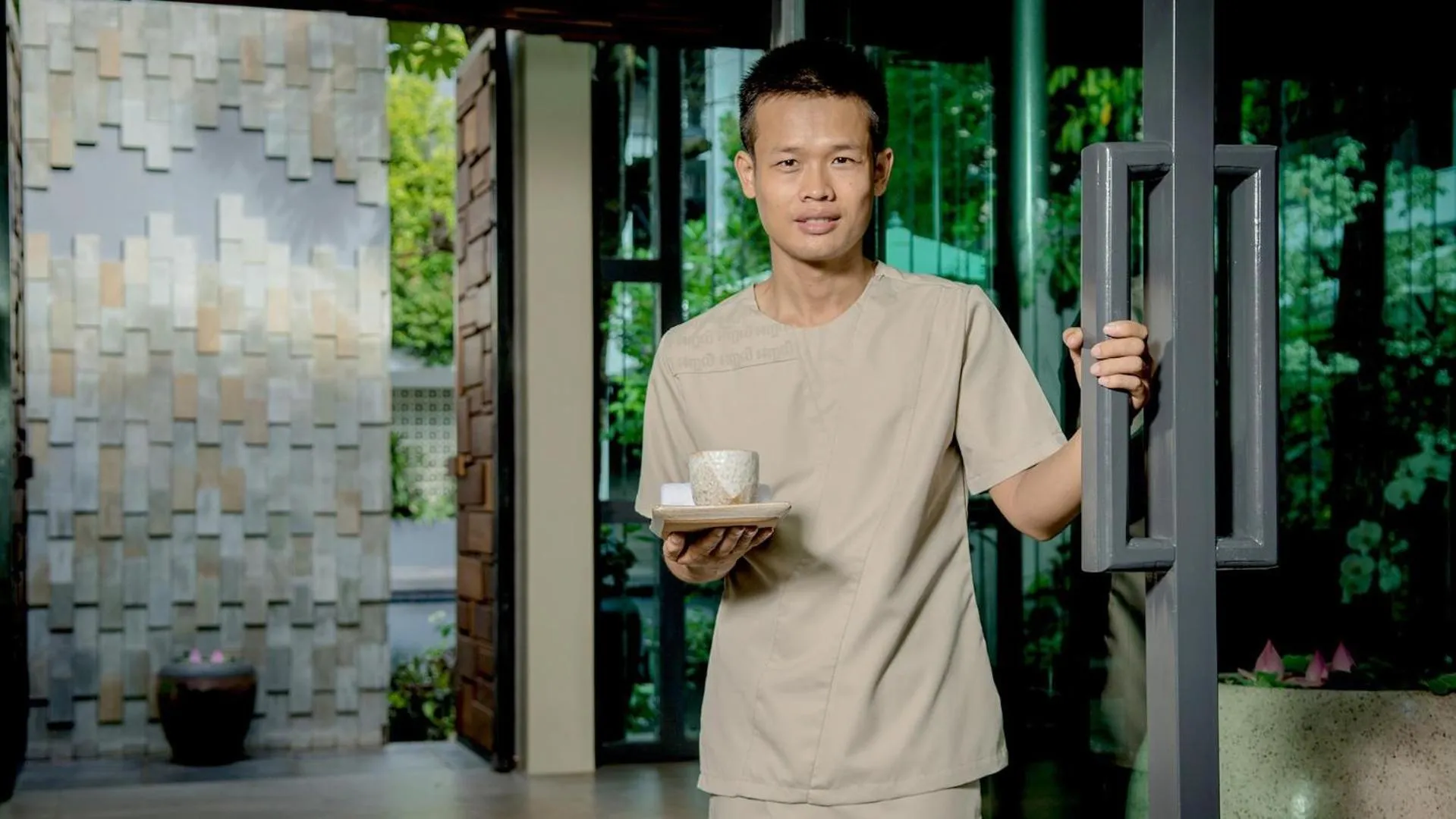 People in Anjali by Syphon