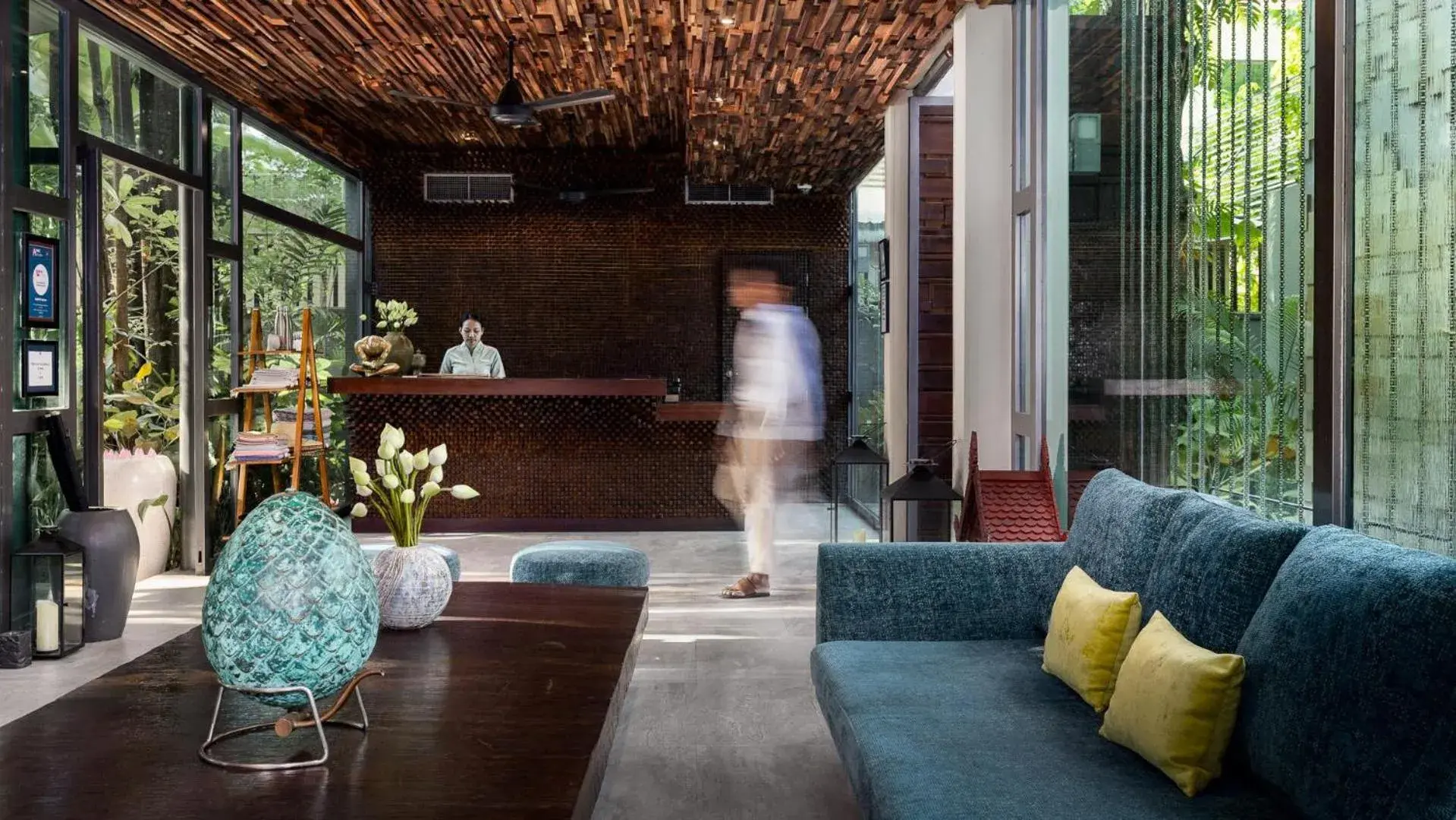 Lobby or reception in Anjali by Syphon Lobby or reception in Anjali by Syphon