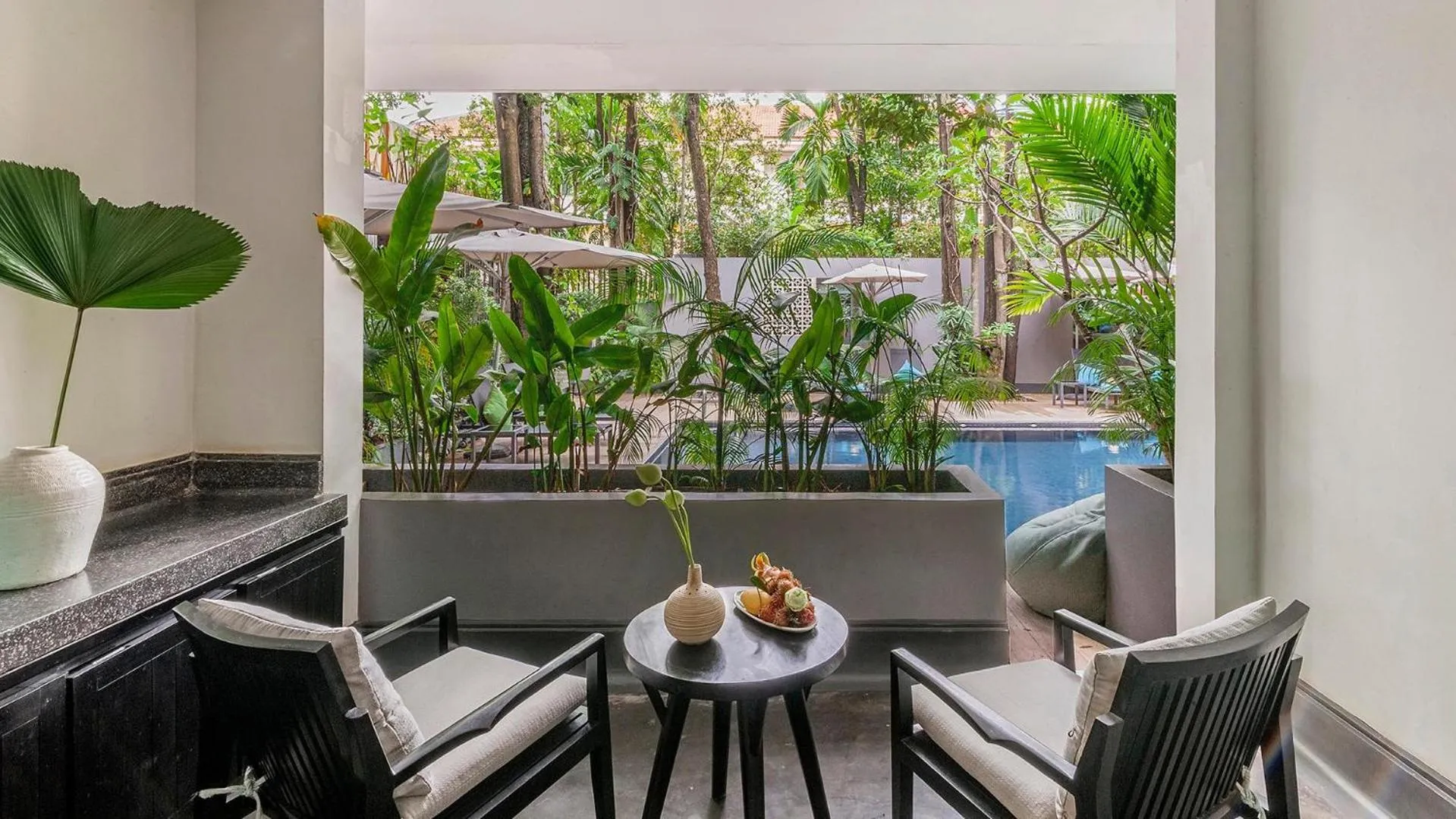 Balcony/Terrace in Anjali by Syphon