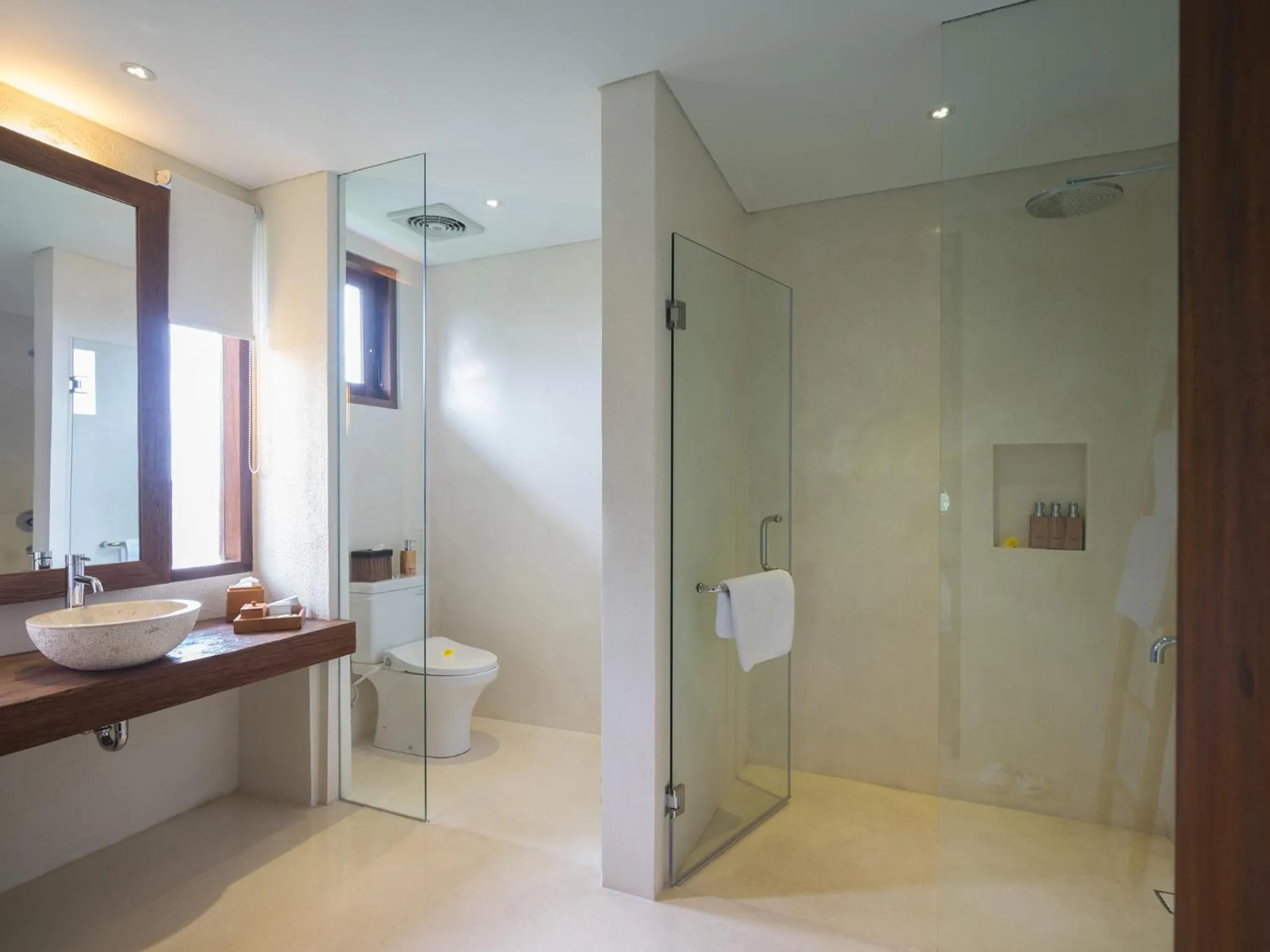 Bathroom in Rumah Suweta