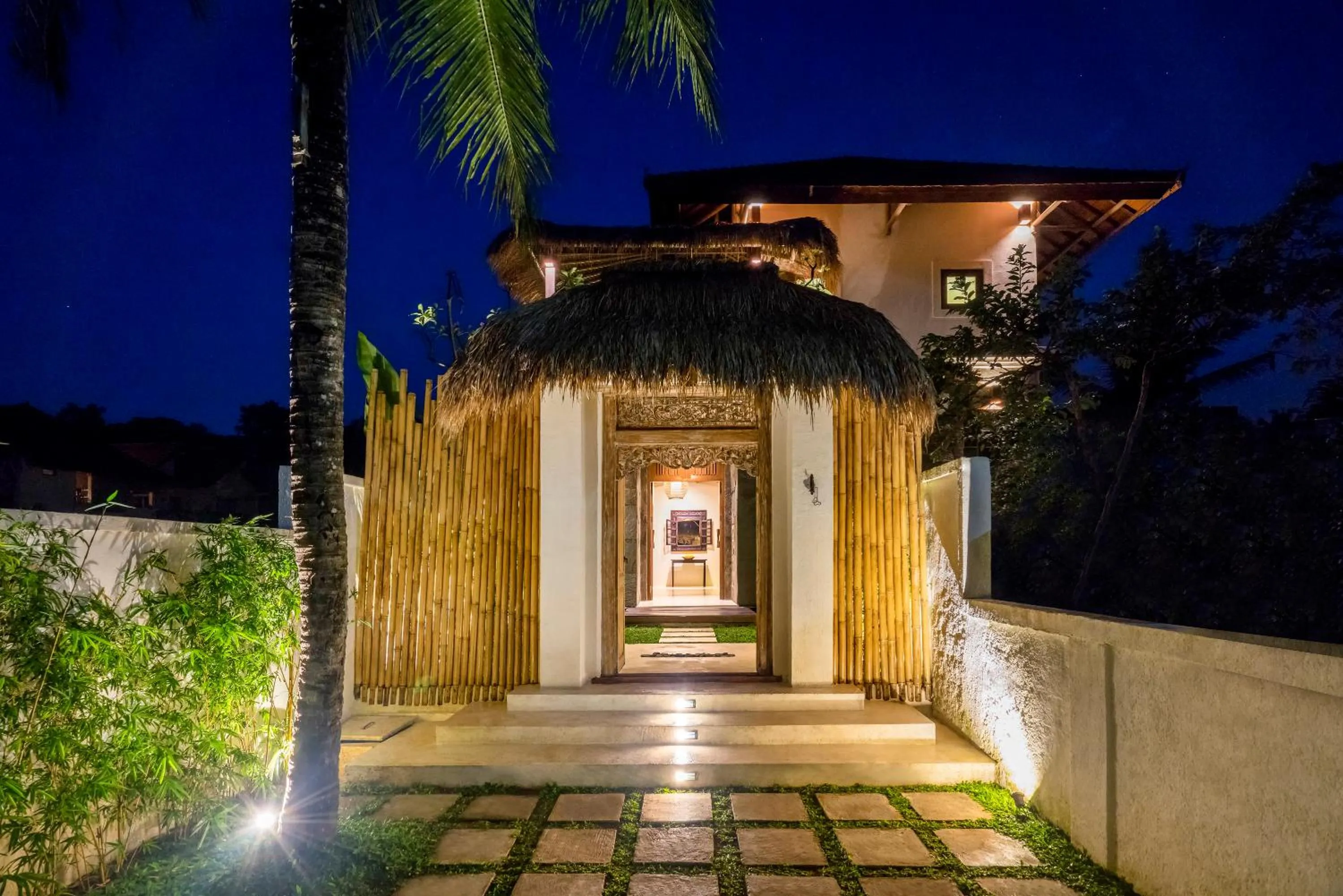 Facade/entrance in Rumah Suweta