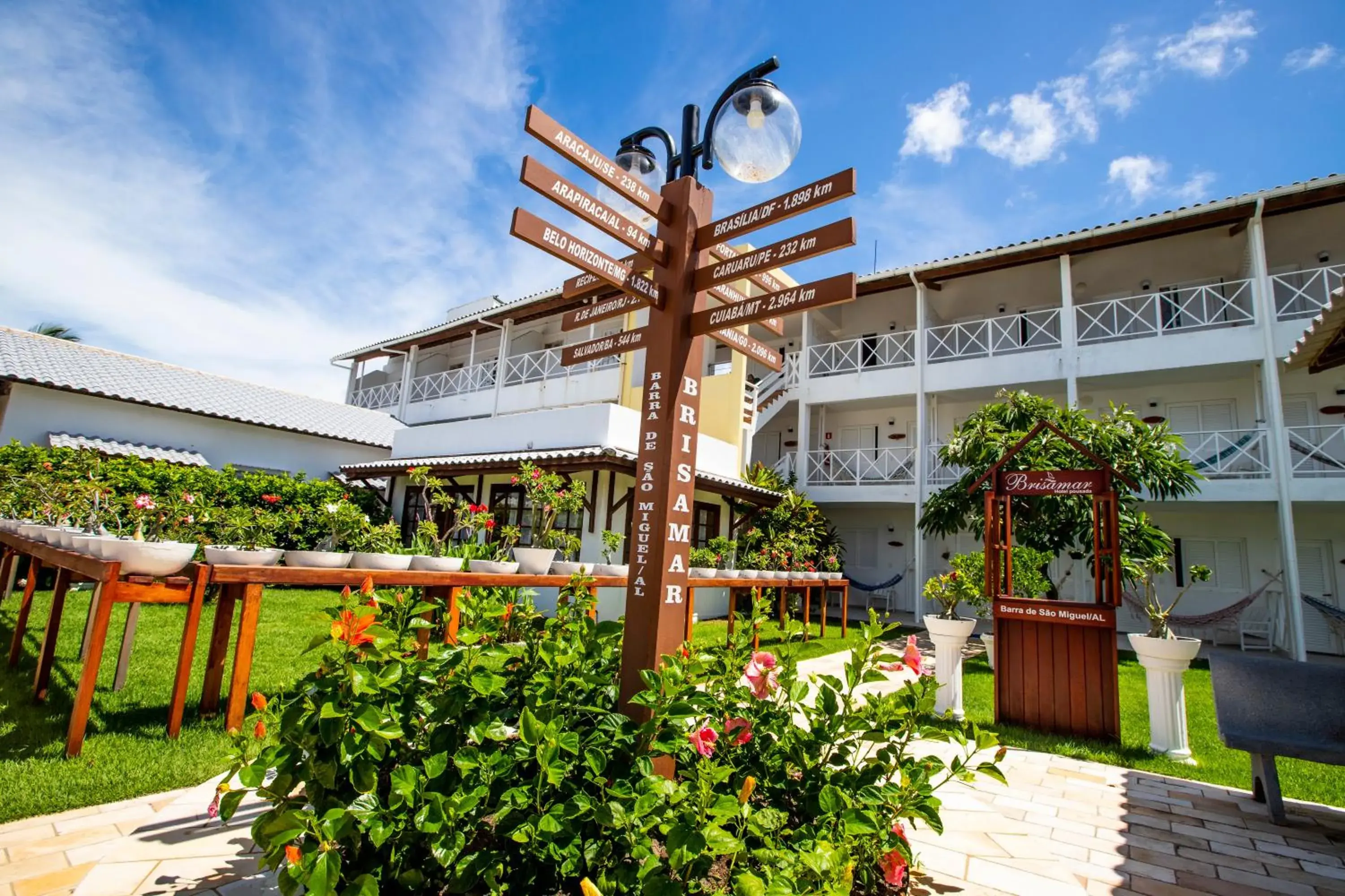 Property building in Brisamar Hotel Pousada Property building in Brisamar Hotel Pousada