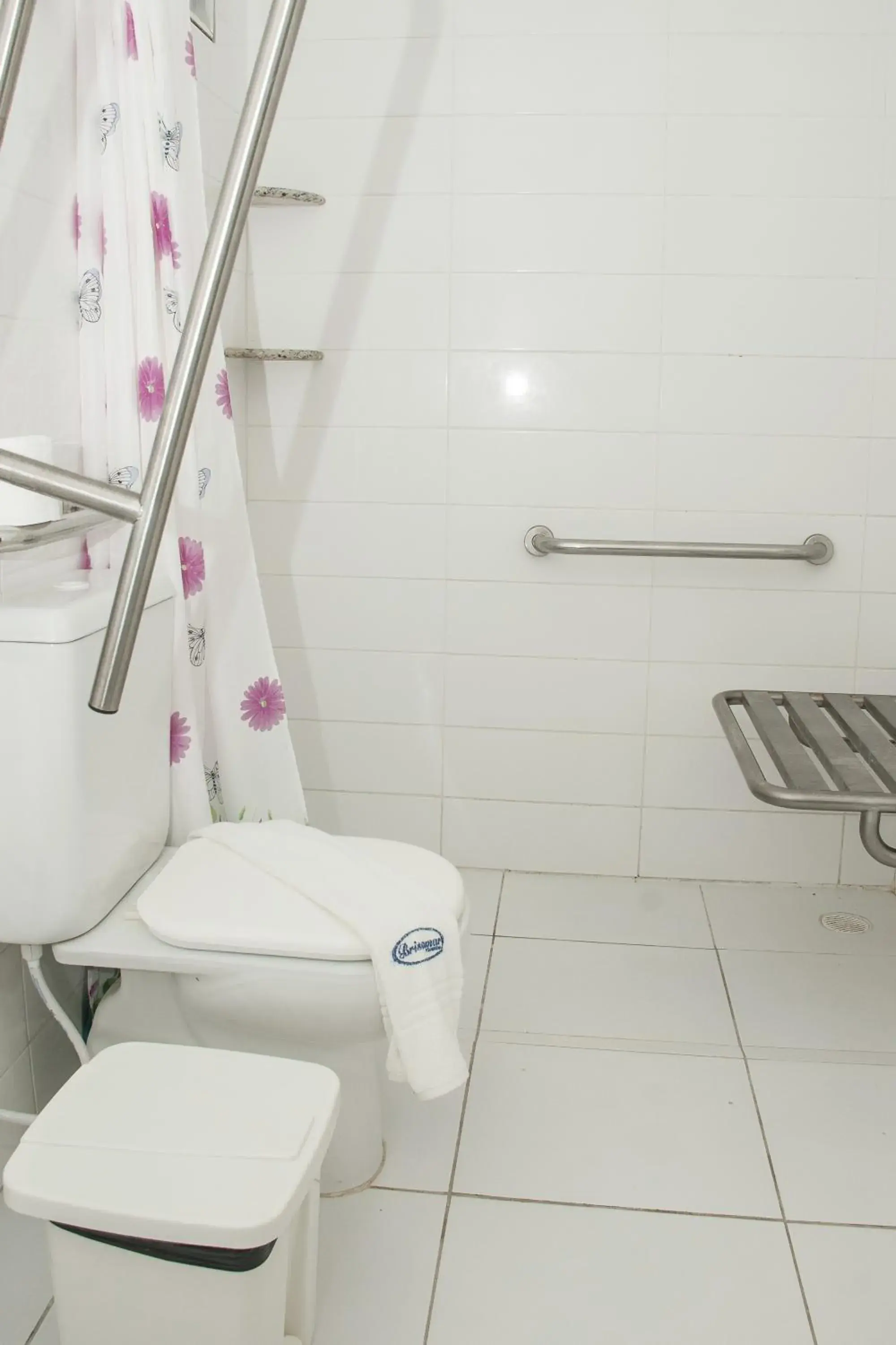 Bathroom in Brisamar Hotel Pousada Bathroom in Brisamar Hotel Pousada