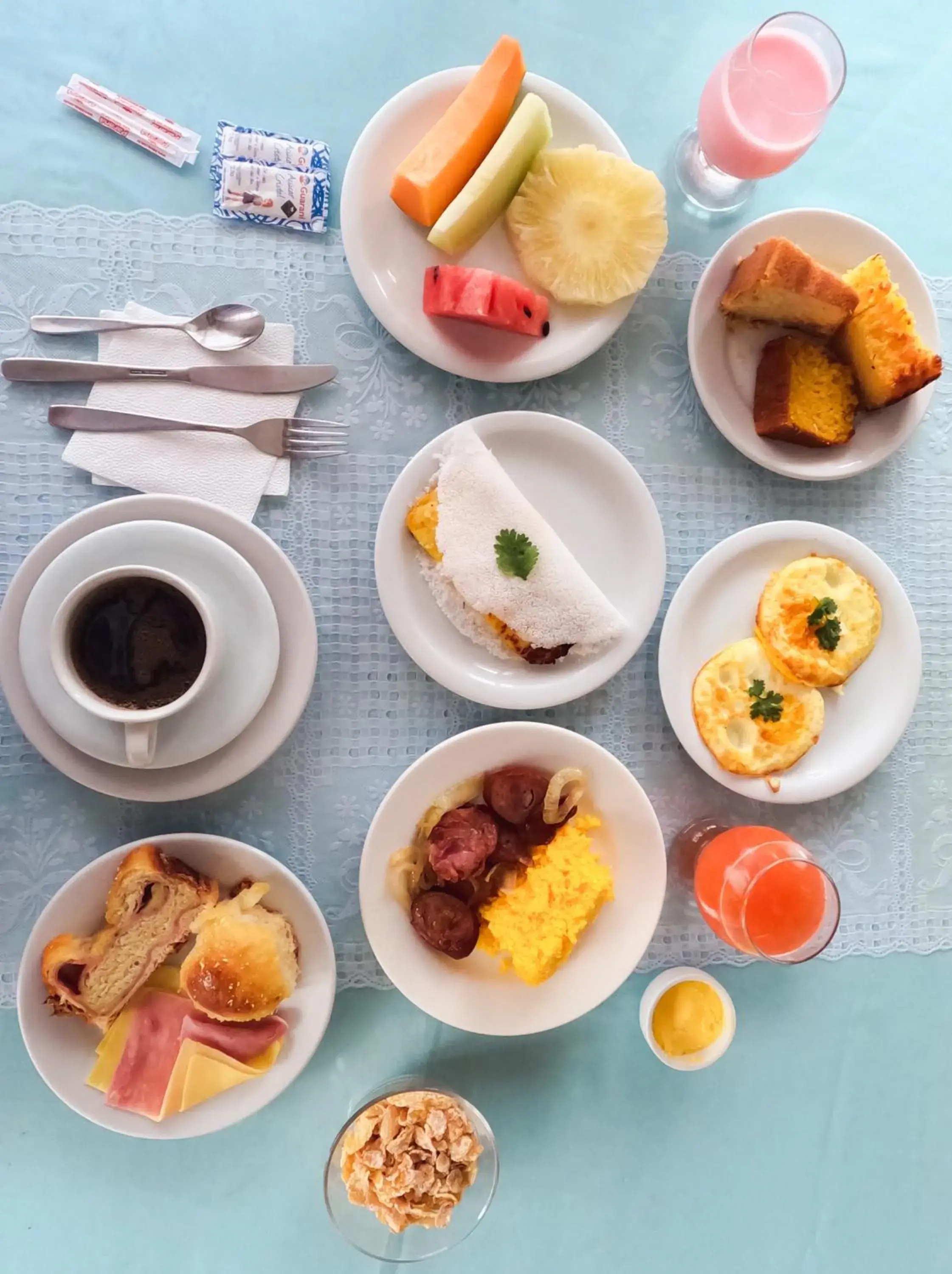 Breakfast in Brisamar Hotel Pousada Breakfast in Brisamar Hotel Pousada