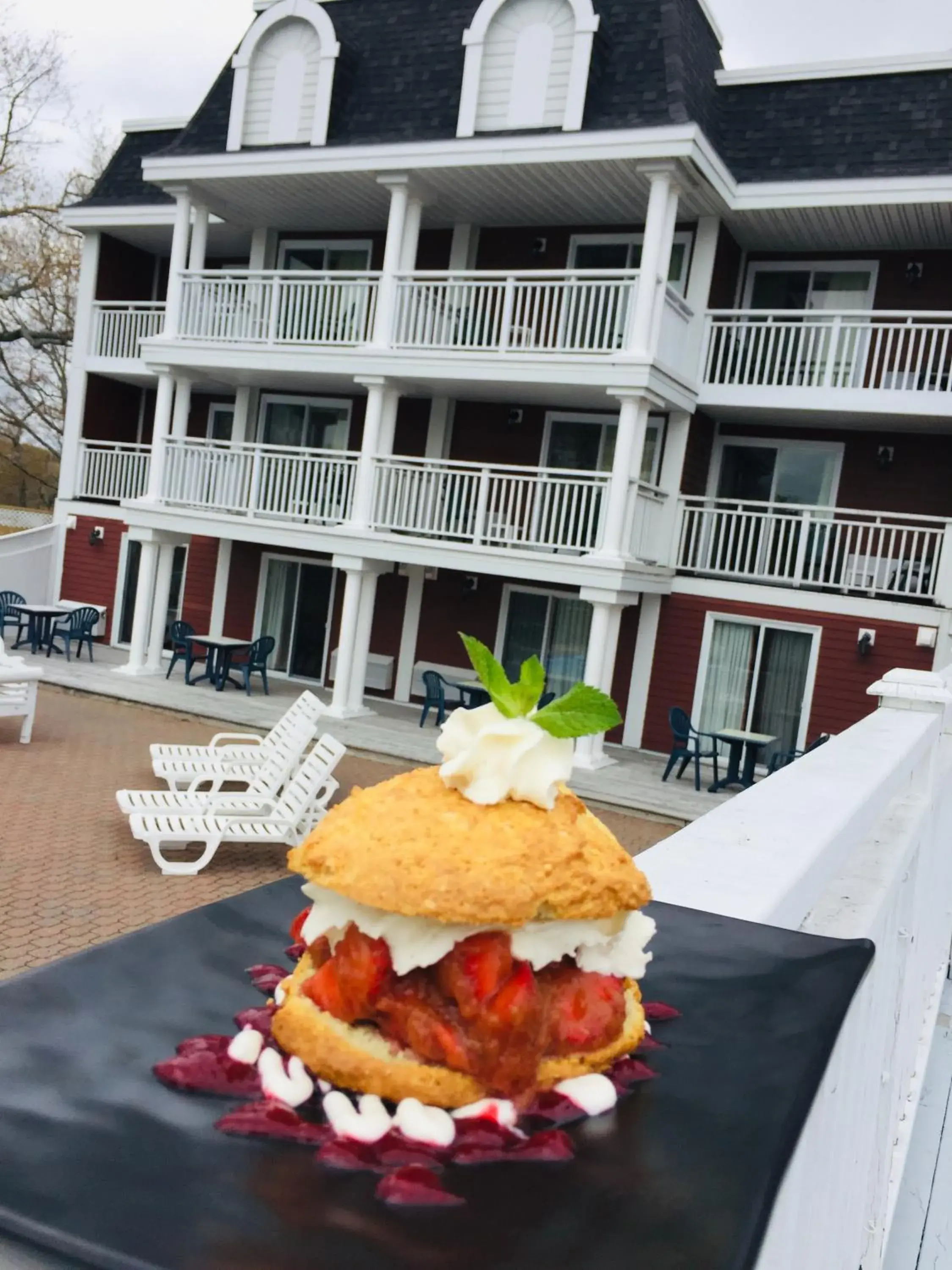 Breakfast in Inn on the Lake Breakfast in Inn on the Lake