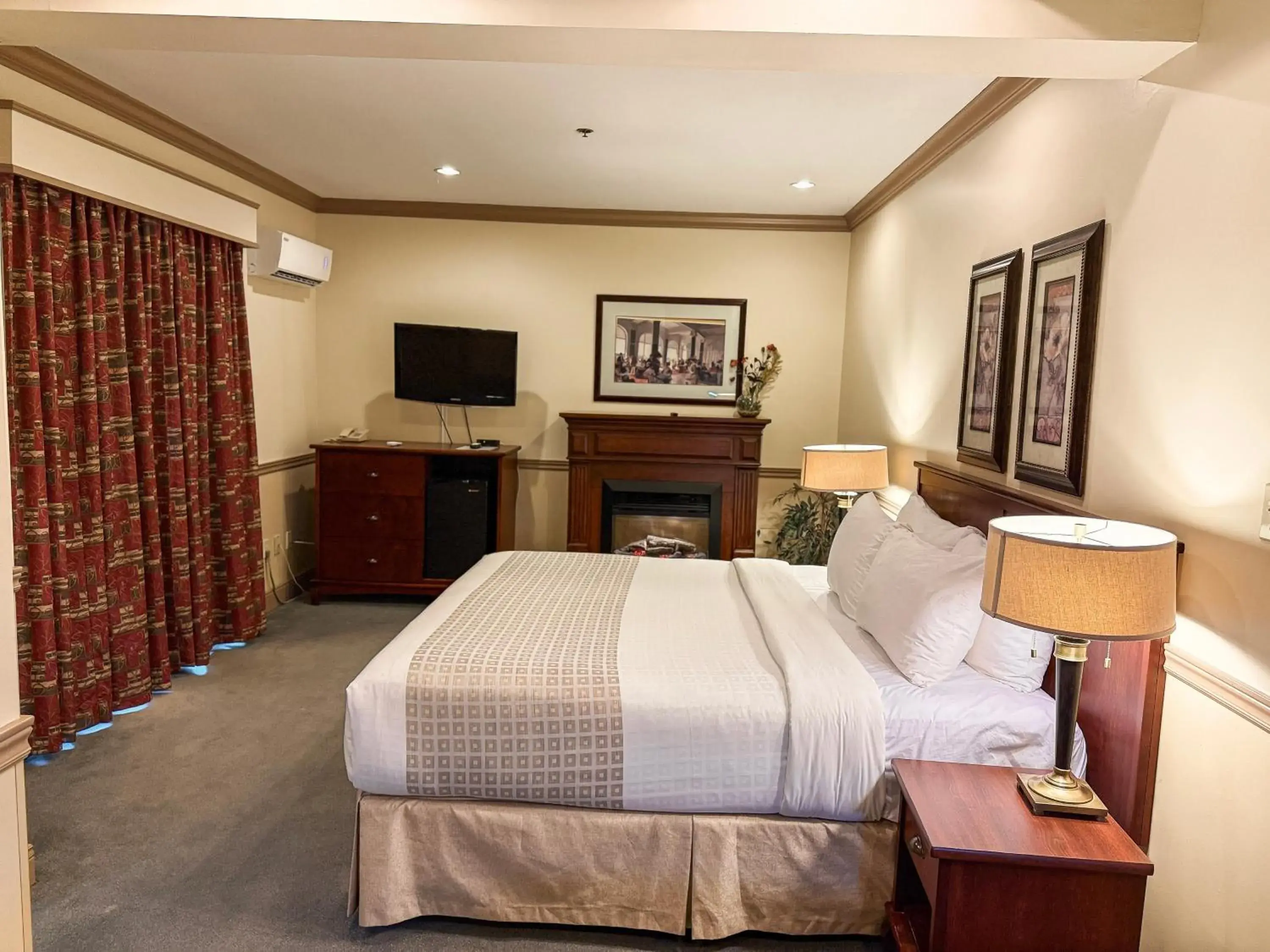 TV and multimedia, Bed in Inn on the Lake TV and multimedia, Bed in Inn on the Lake