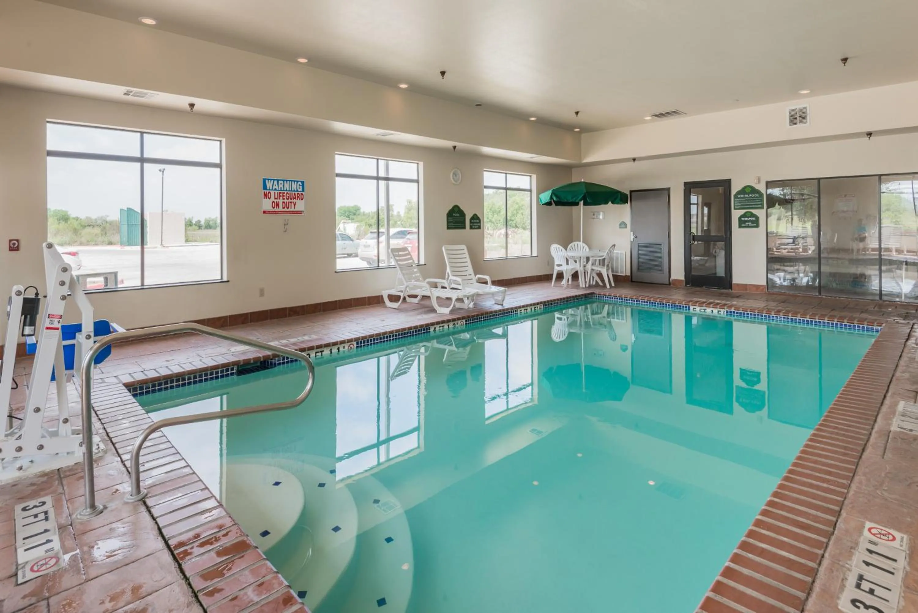 Swimming pool in Wingate by Wyndham New Braunfels
