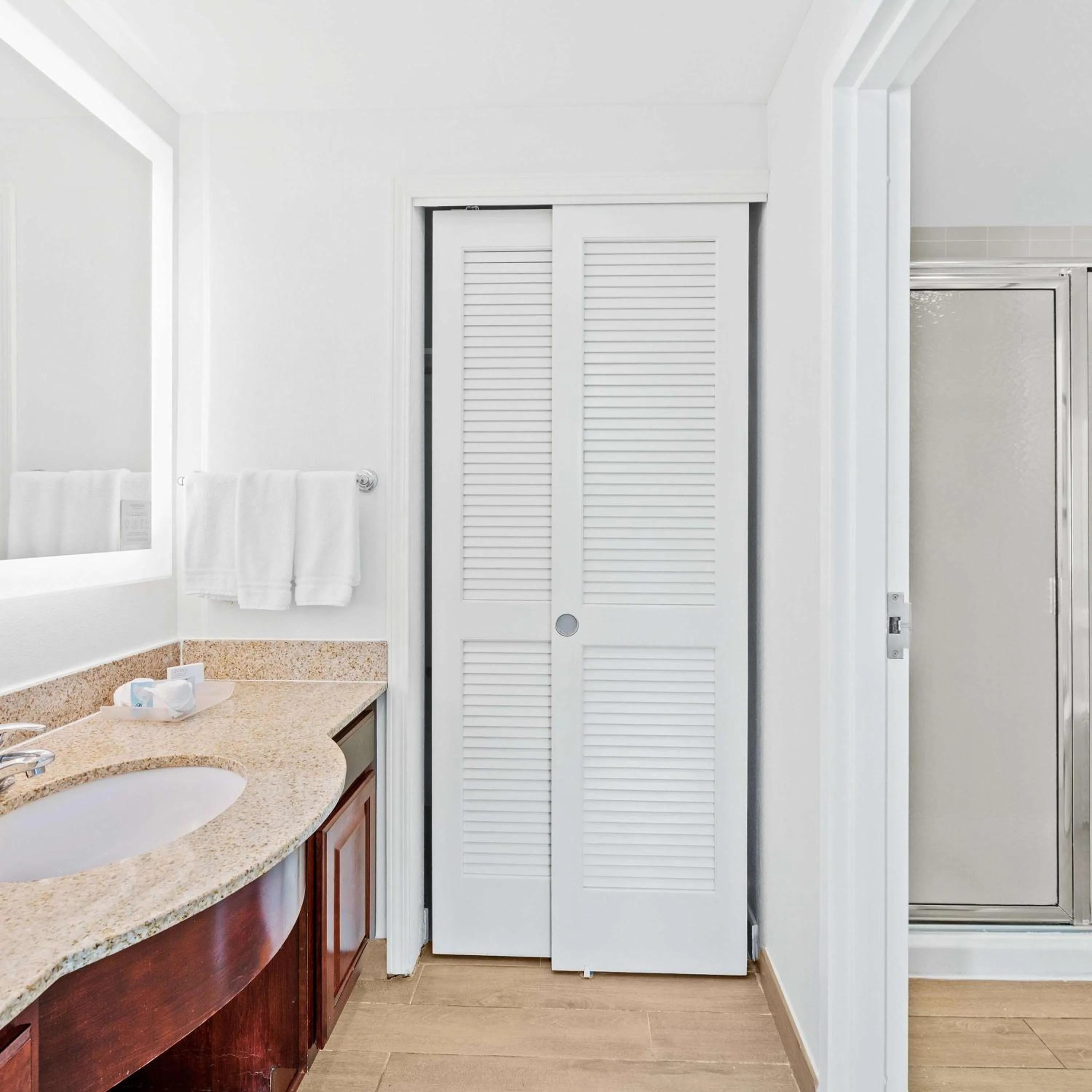 Bathroom in Homewood Suites by Hilton Fort Lauderdale Airport-Cruise Port
