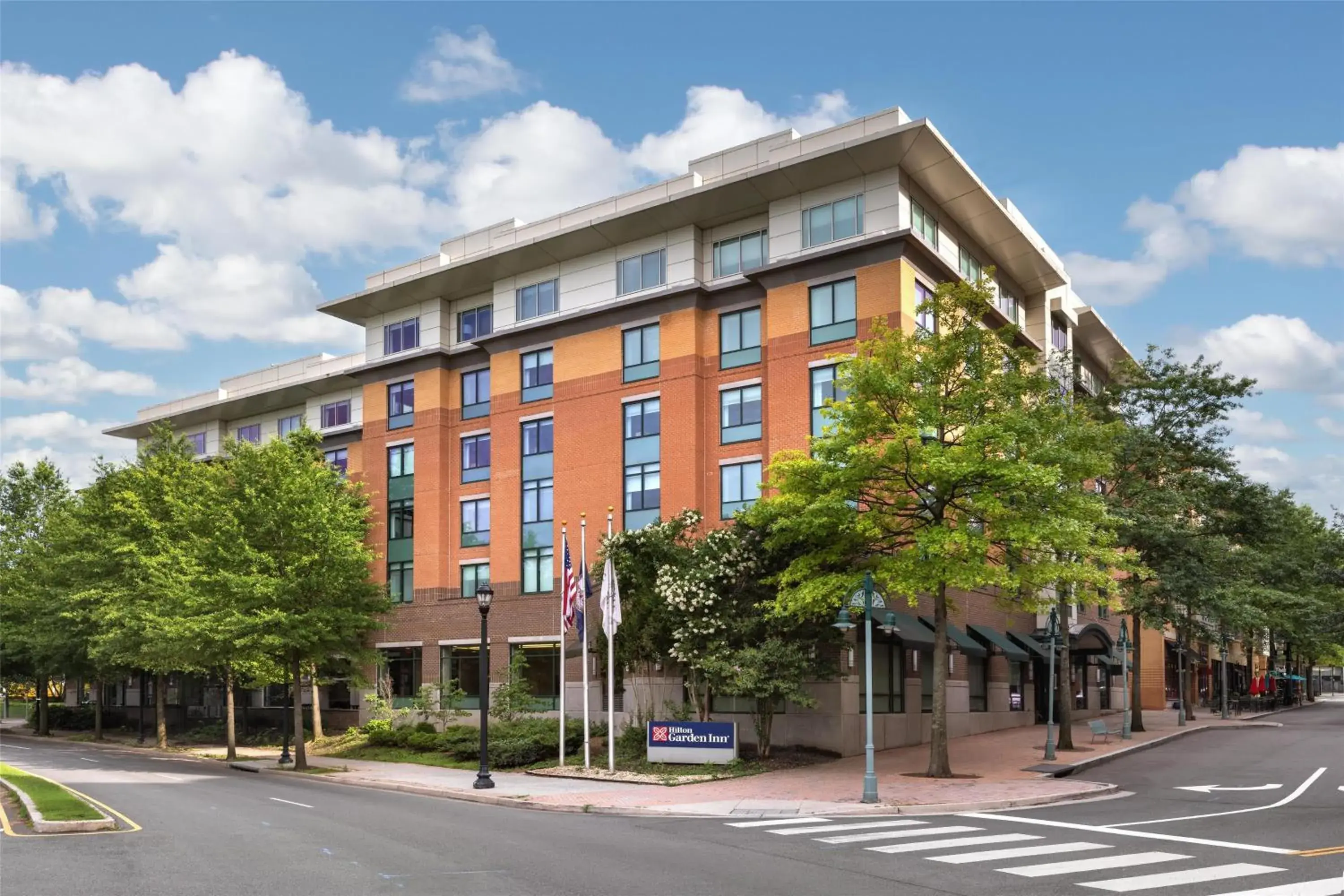 Property building in Hilton Garden Inn Shirlington Property building in Hilton Garden Inn Shirlington