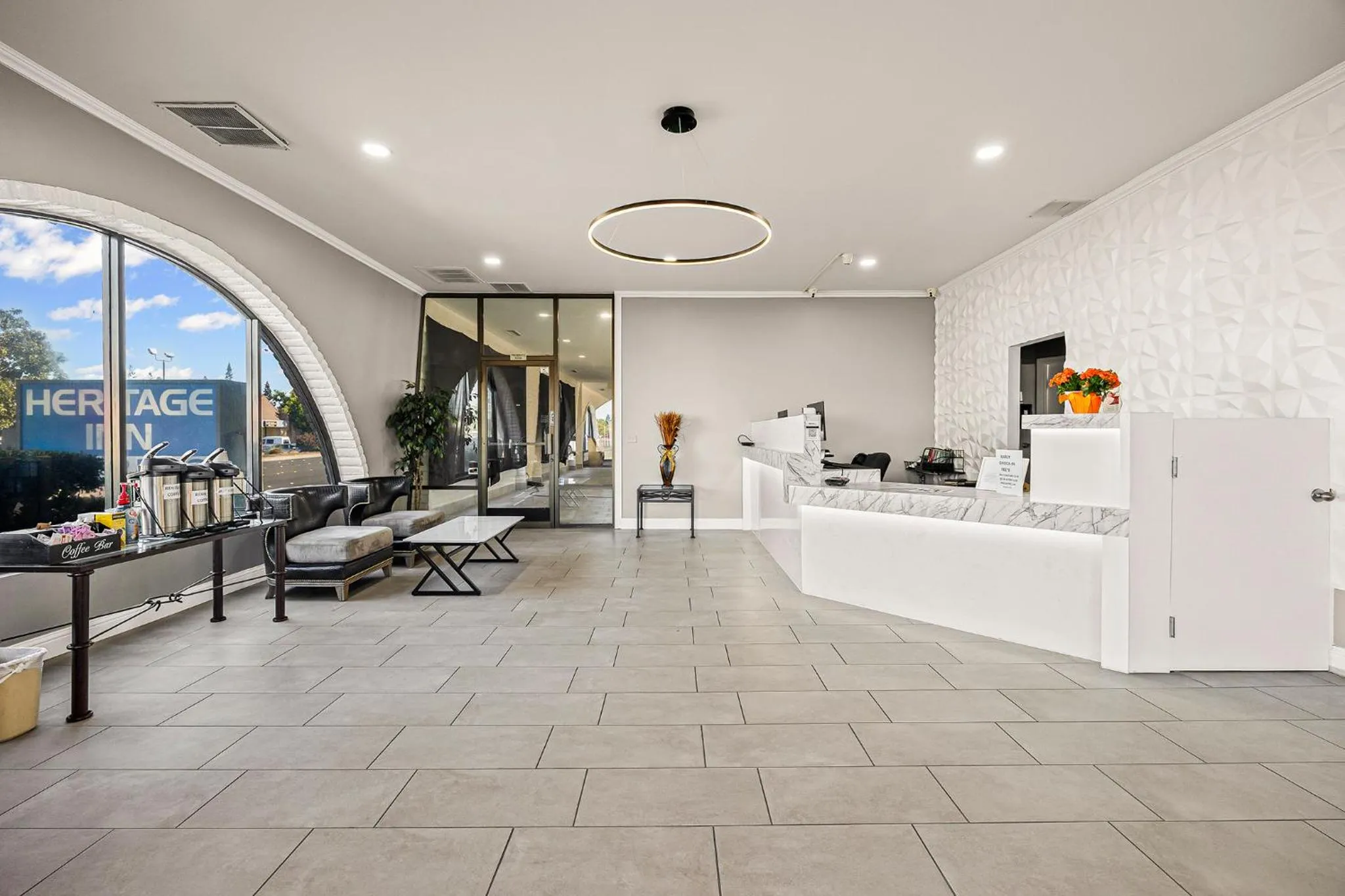 Lobby or reception in Heritage Inn Express Roseville