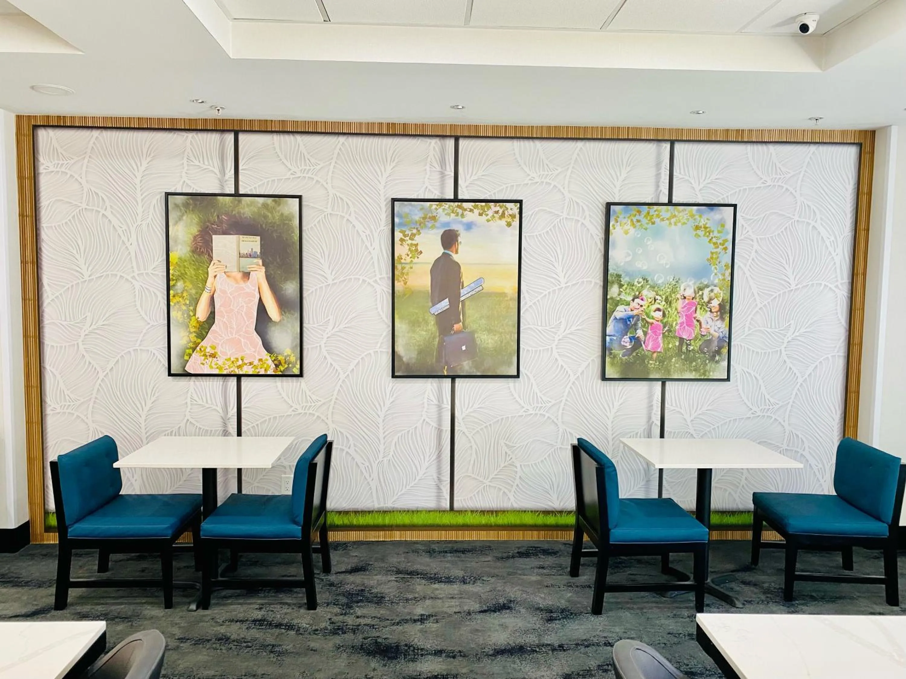 Seating area in La Quinta by Wyndham Mt. Laurel - Philadelphia