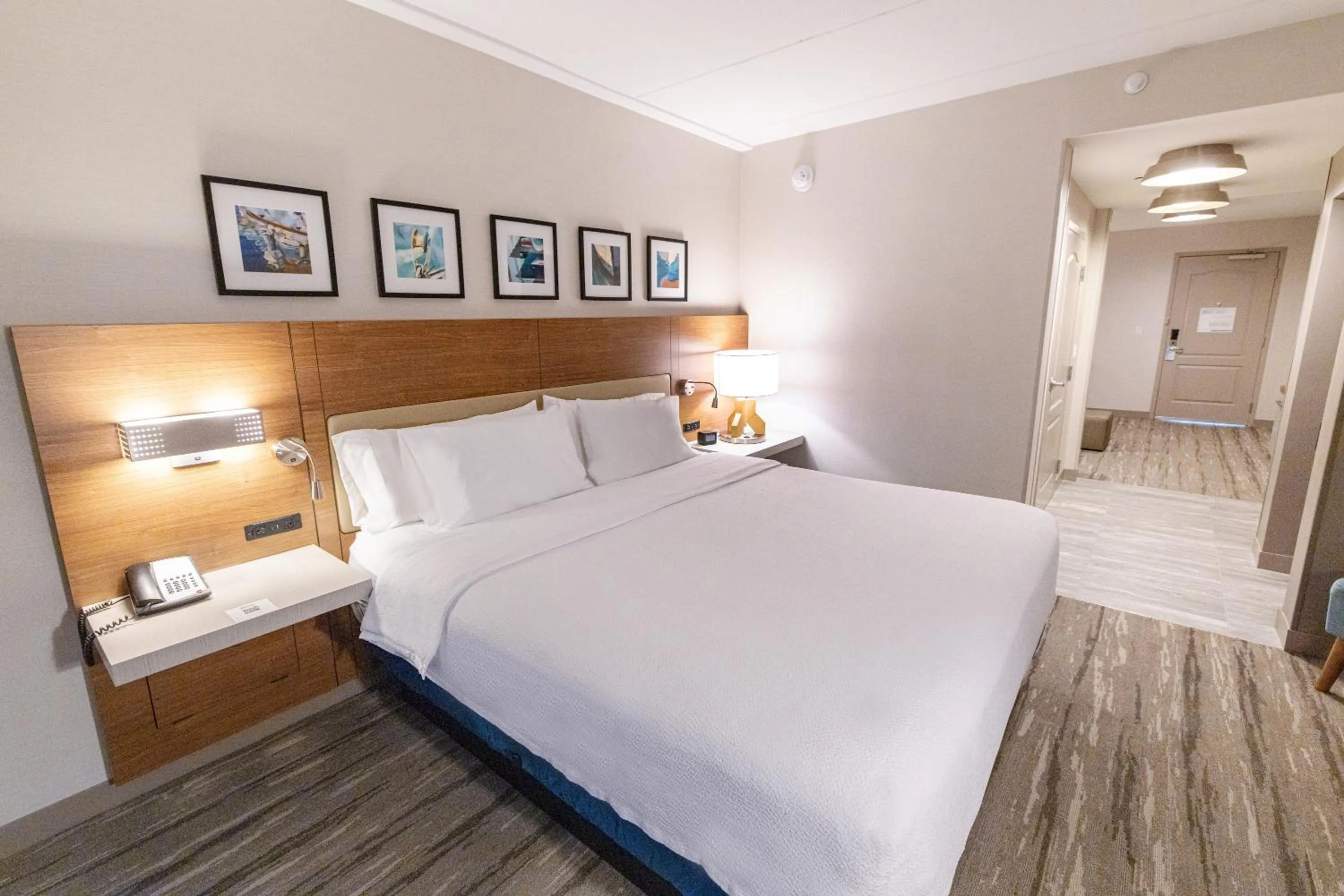 Bed in Hilton Garden Inn Lakewood