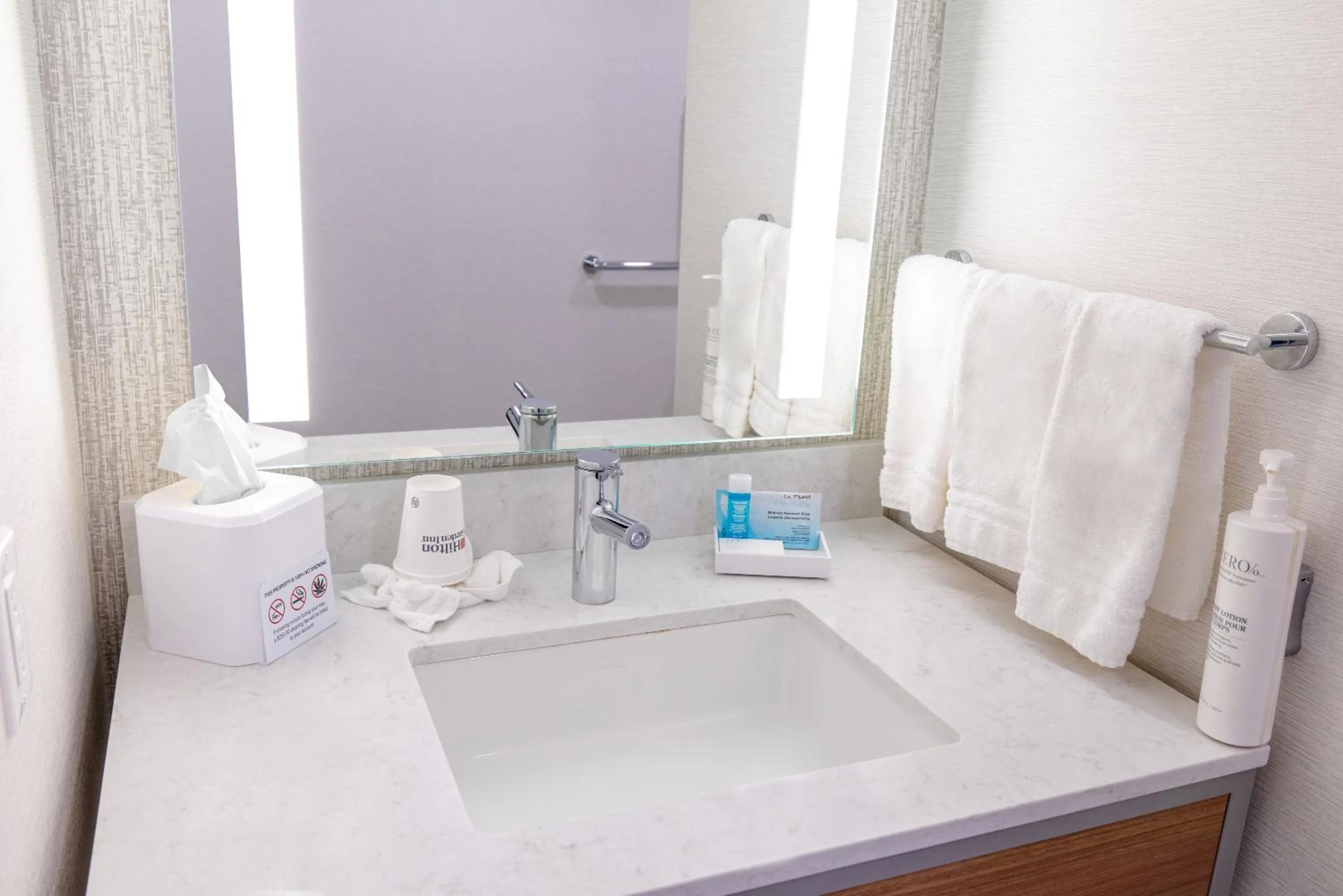 Bathroom in Hilton Garden Inn Lakewood