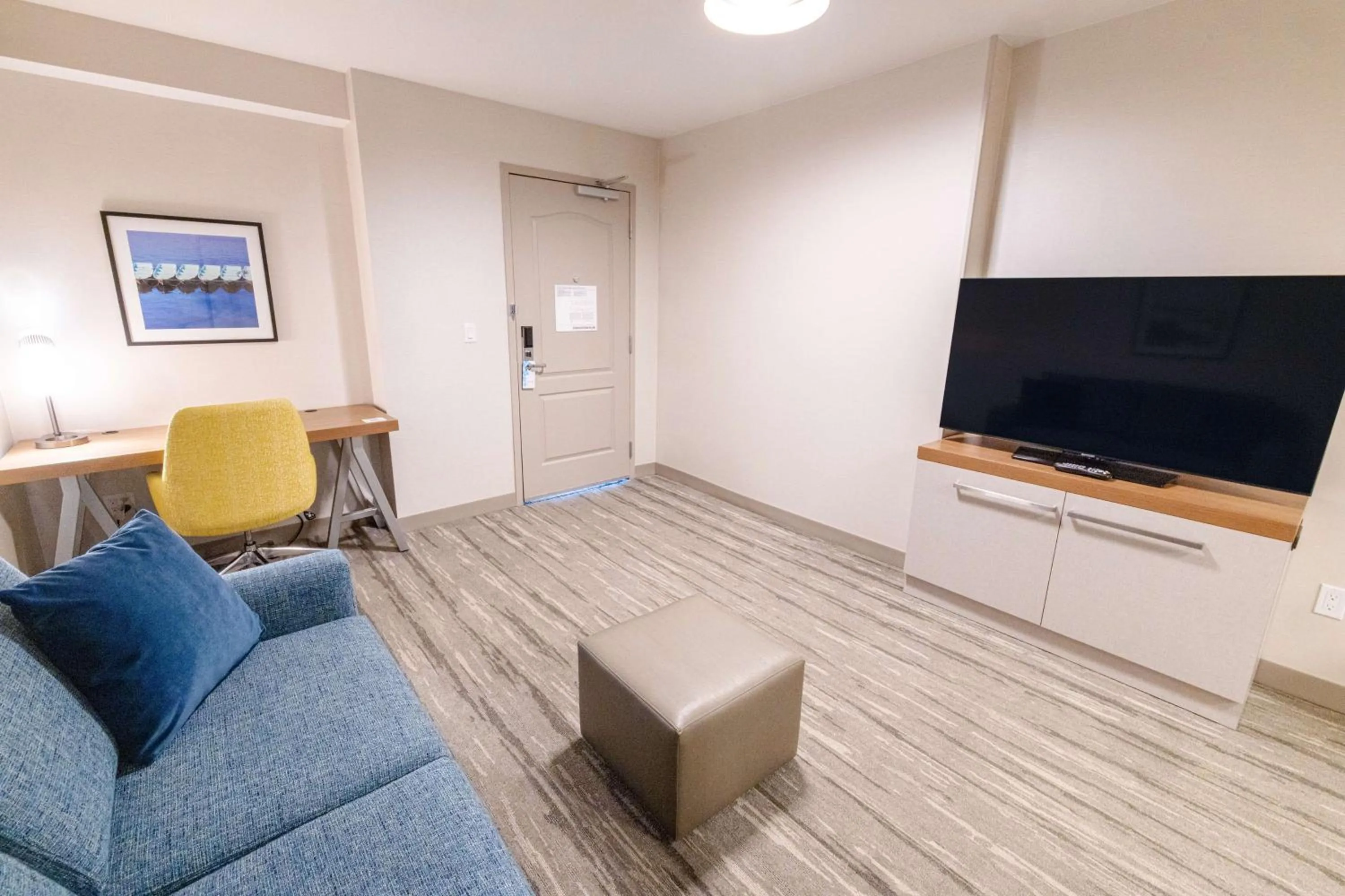 Living room in Hilton Garden Inn Lakewood