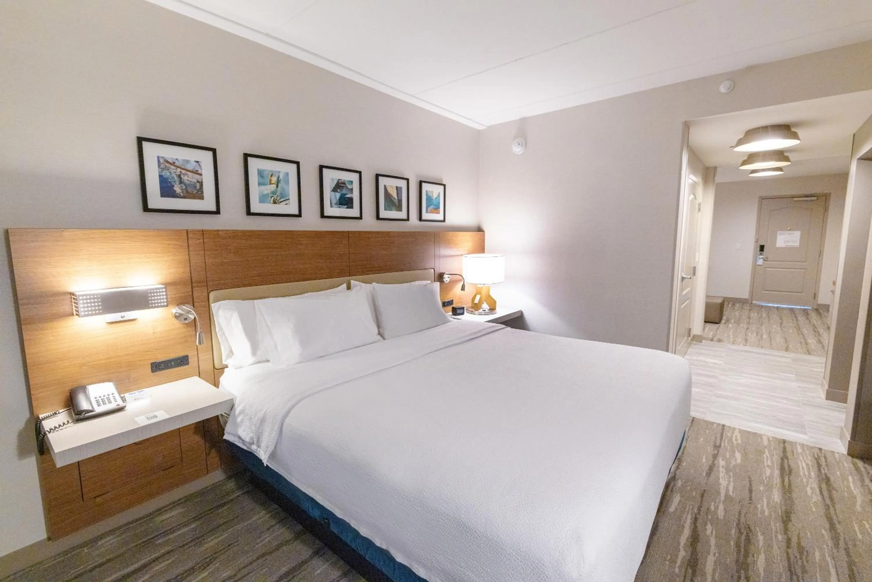 Bed in Hilton Garden Inn Lakewood