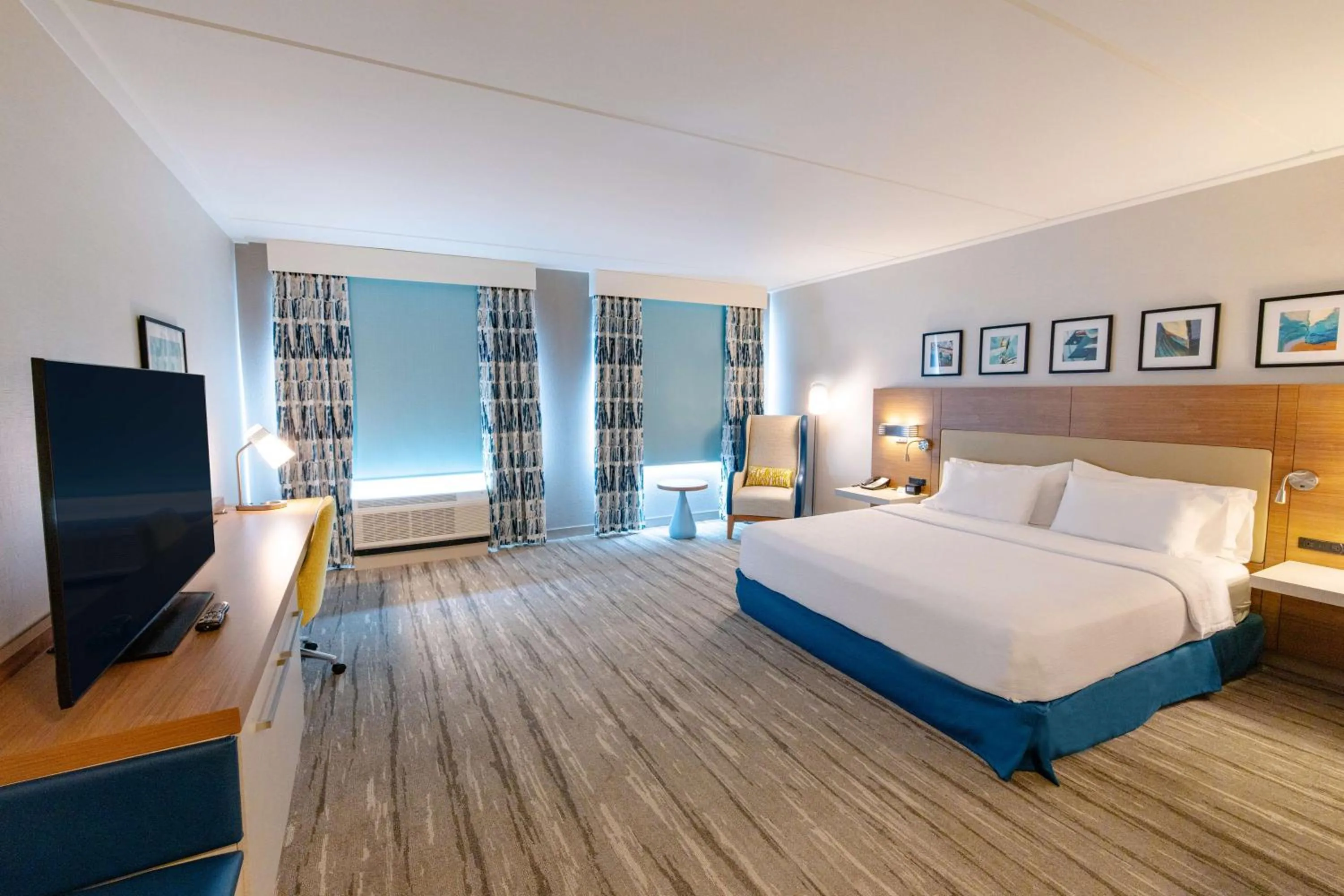 Bed in Hilton Garden Inn Lakewood