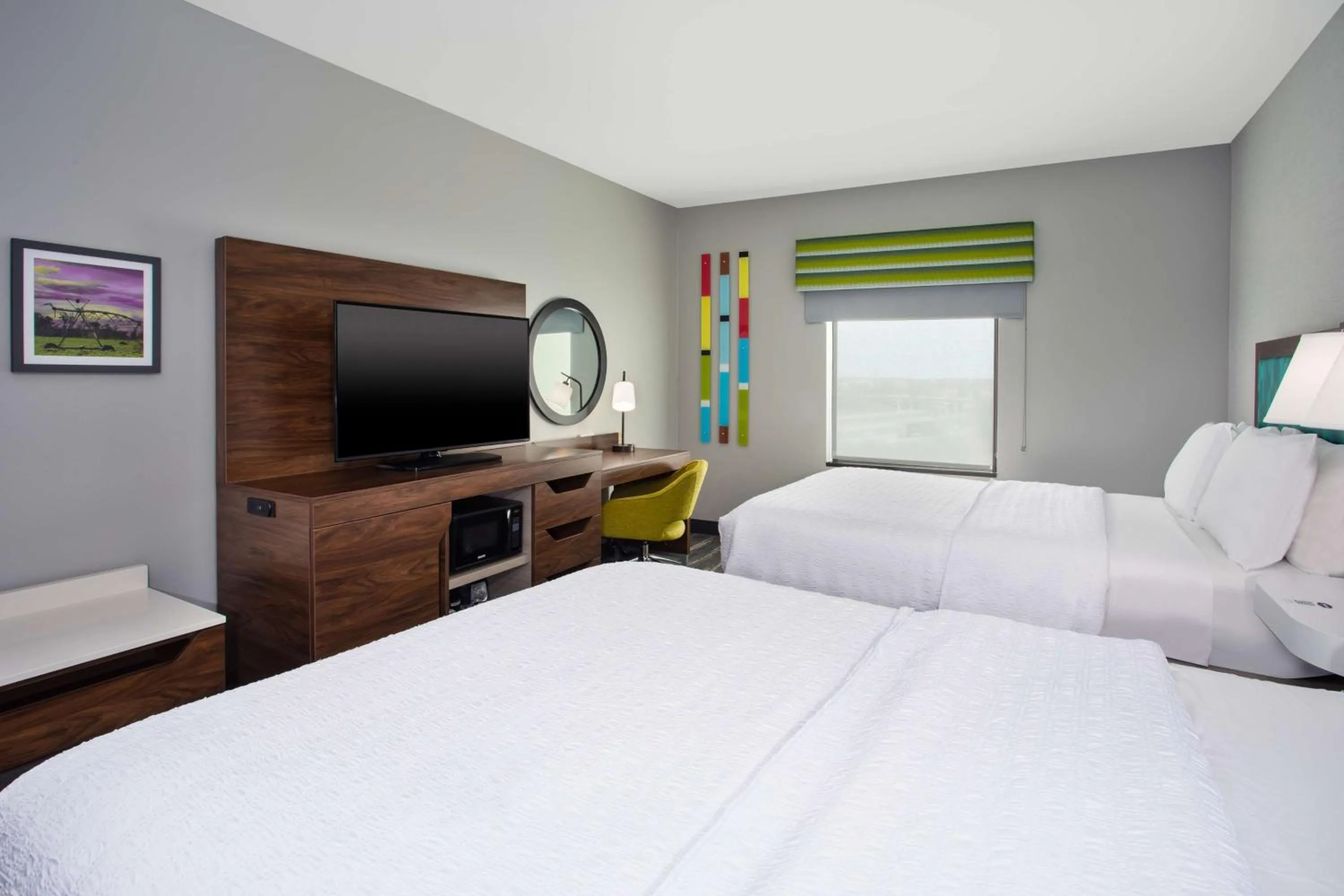 Bed in Hampton Inn & Suites Athens/Interstate 65