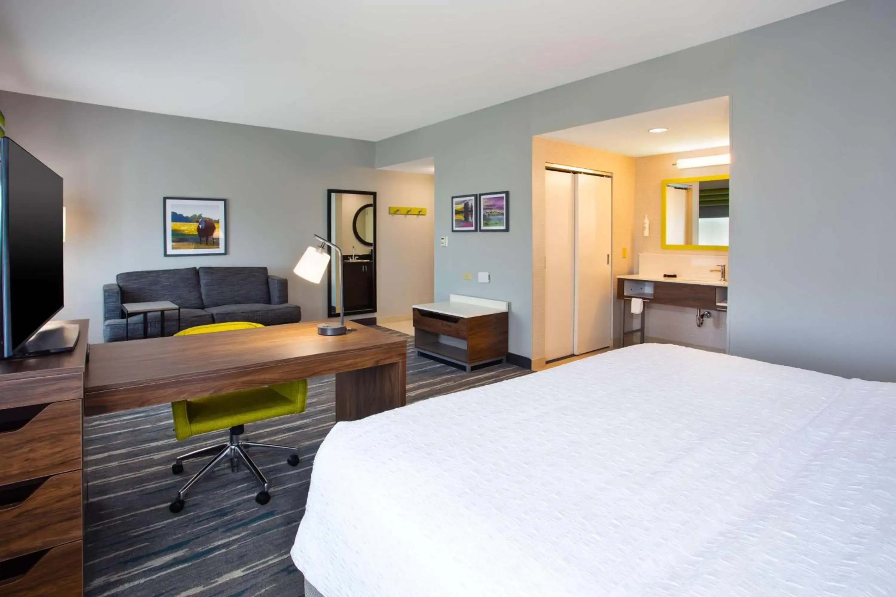 Bedroom, Bed in Hampton Inn & Suites Athens/Interstate 65 Bedroom, Bed in Hampton Inn & Suites Athens/Interstate 65