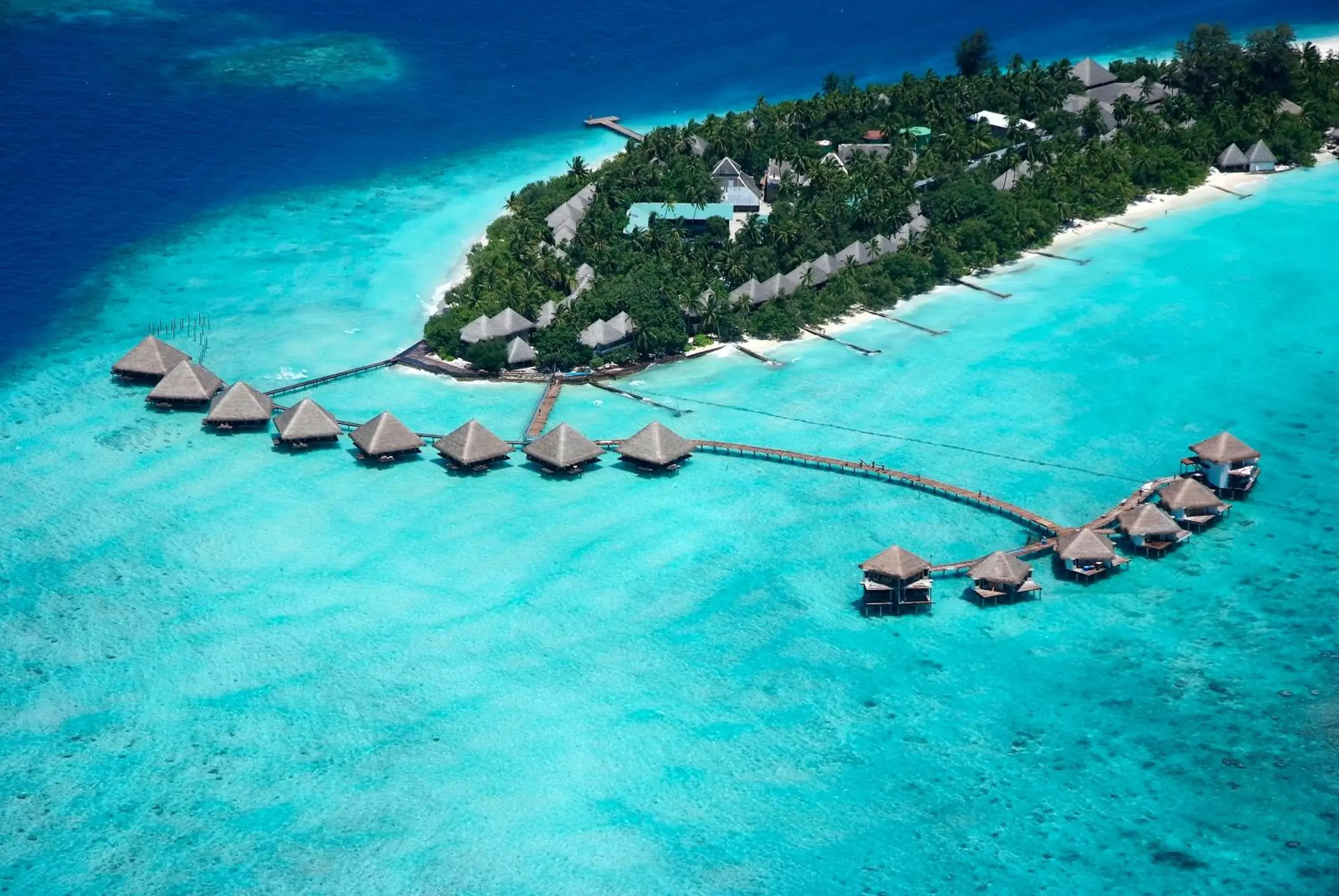 Bird's eye view in Adaaran Club Rannalhi - All Inclusive - 45 Minutes away from Male by Speedboat Bird's eye view in Adaaran Club Rannalhi - All Inclusive - 45 Minutes away from Male by Speedboat