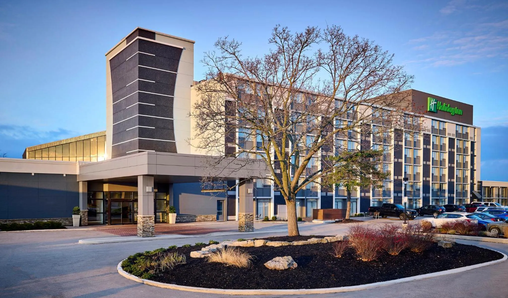 Property building in Holiday Inn Burlington Conference Centre by IHG
