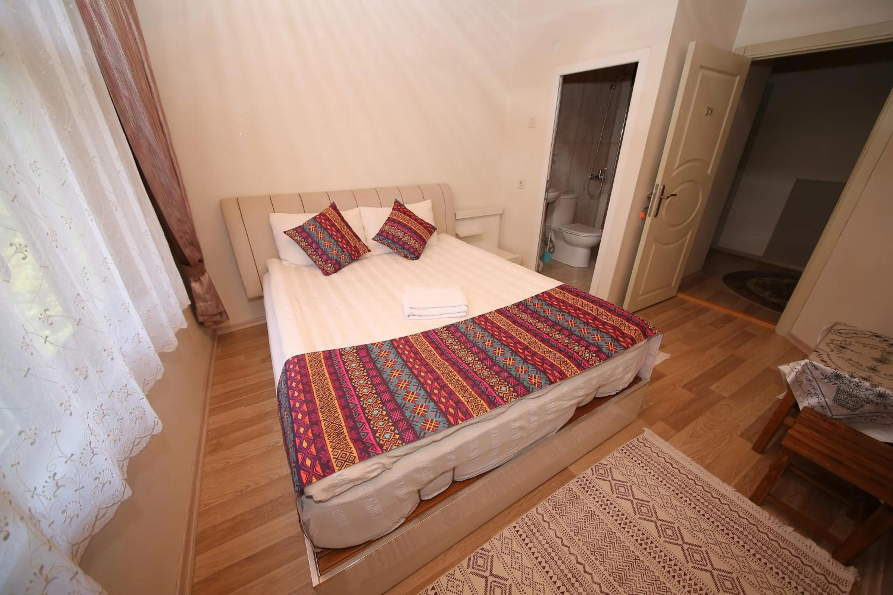 View (from property/room), Bed in Emiroğlu Konak Otel