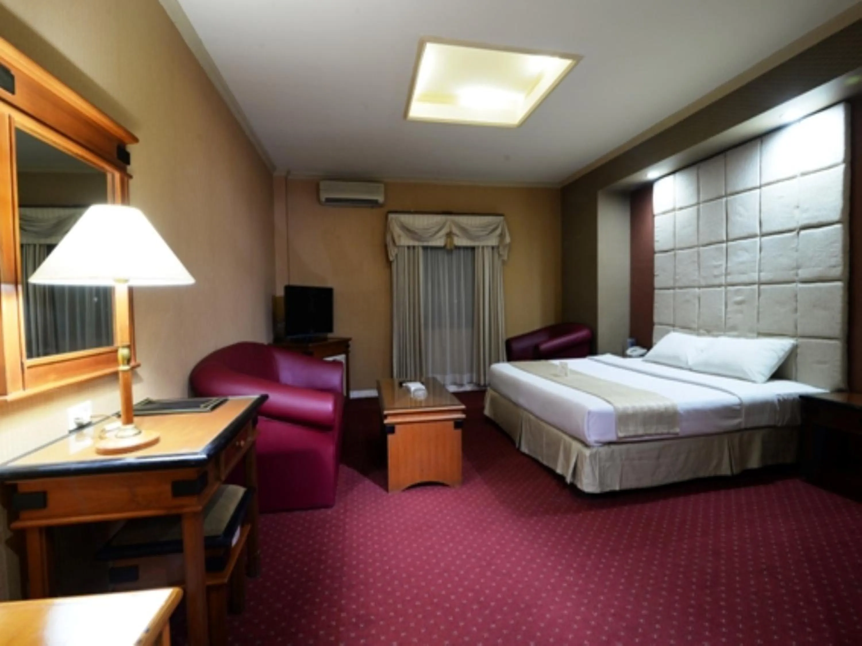 Bed in Puri Jaya Hotel