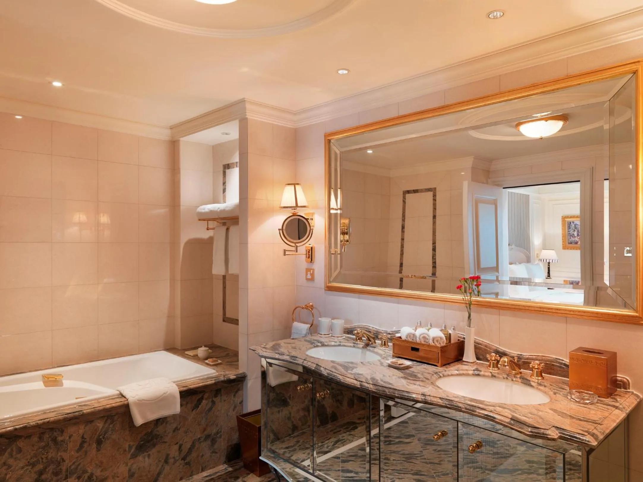 Bathroom in Legendale Hotel Beijing