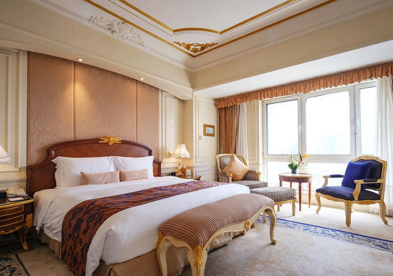 Bedroom, Bed in Legendale Hotel Beijing