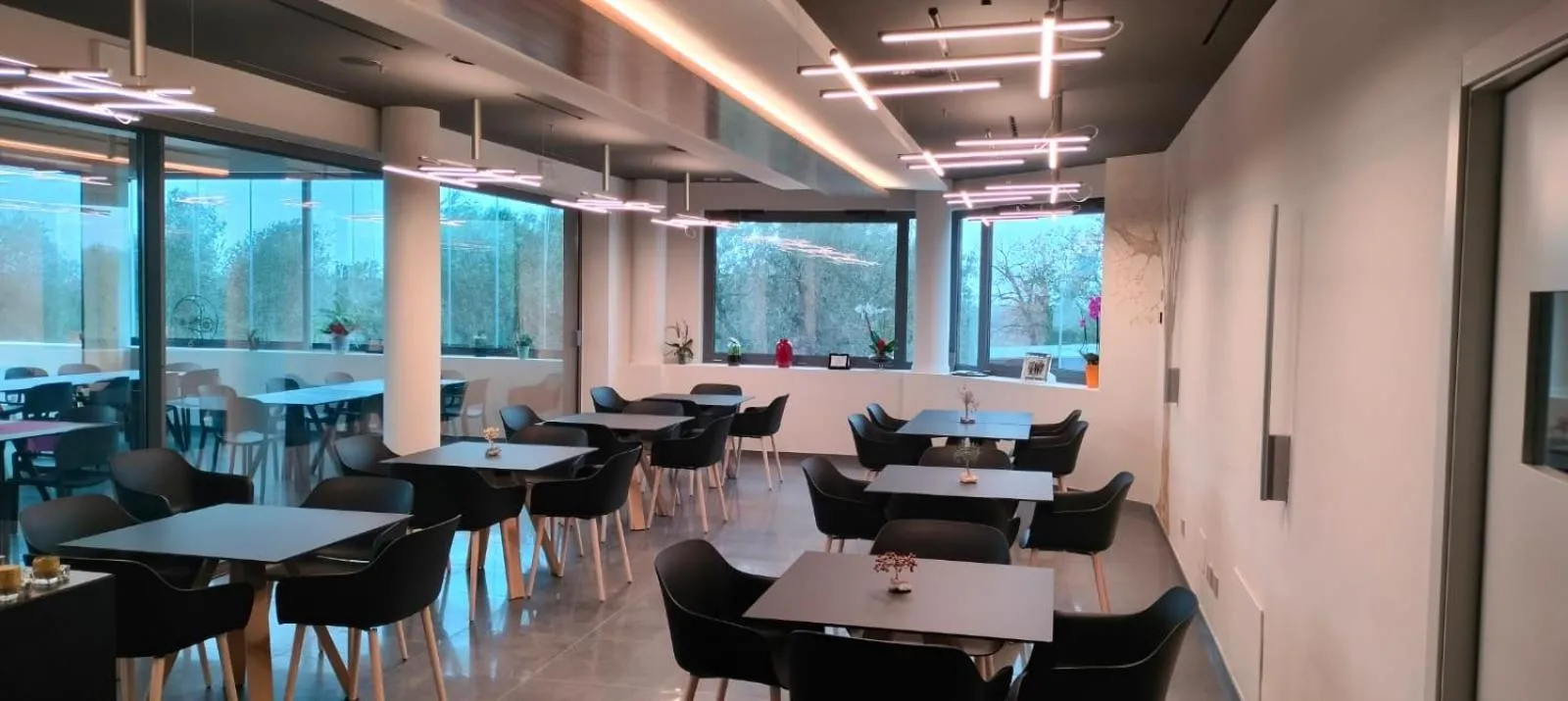 Restaurant/places to eat in Traldi Resort
