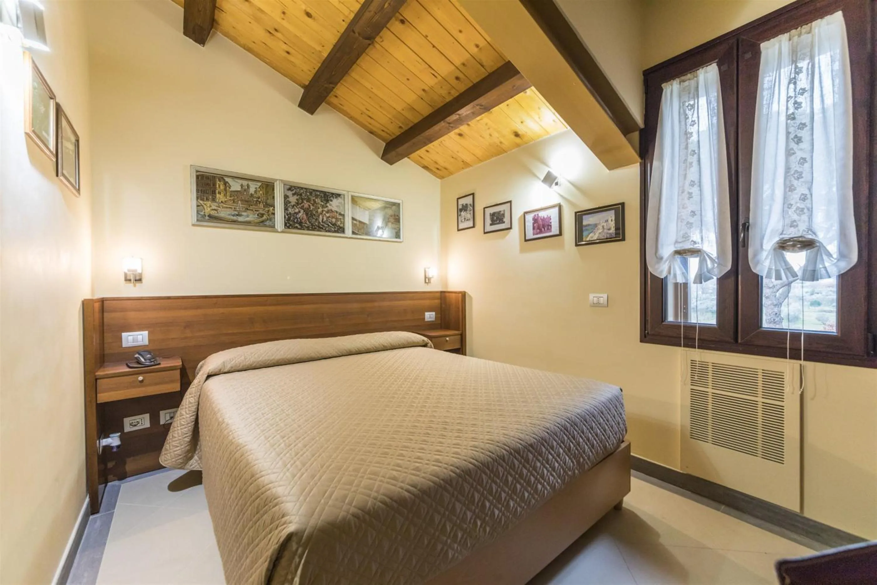Bedroom, Bed in Traldi Resort