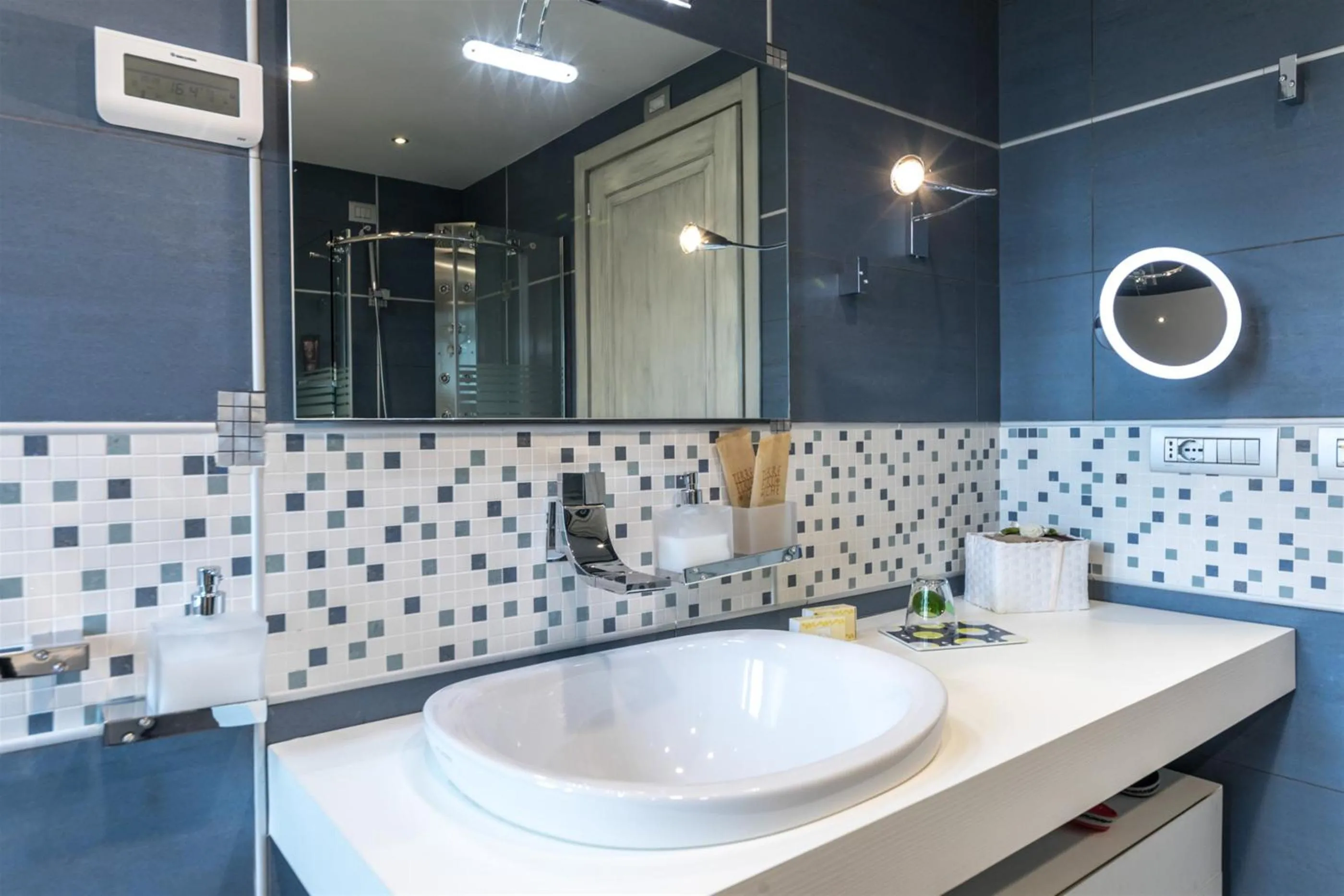 Bathroom in Traldi Resort
