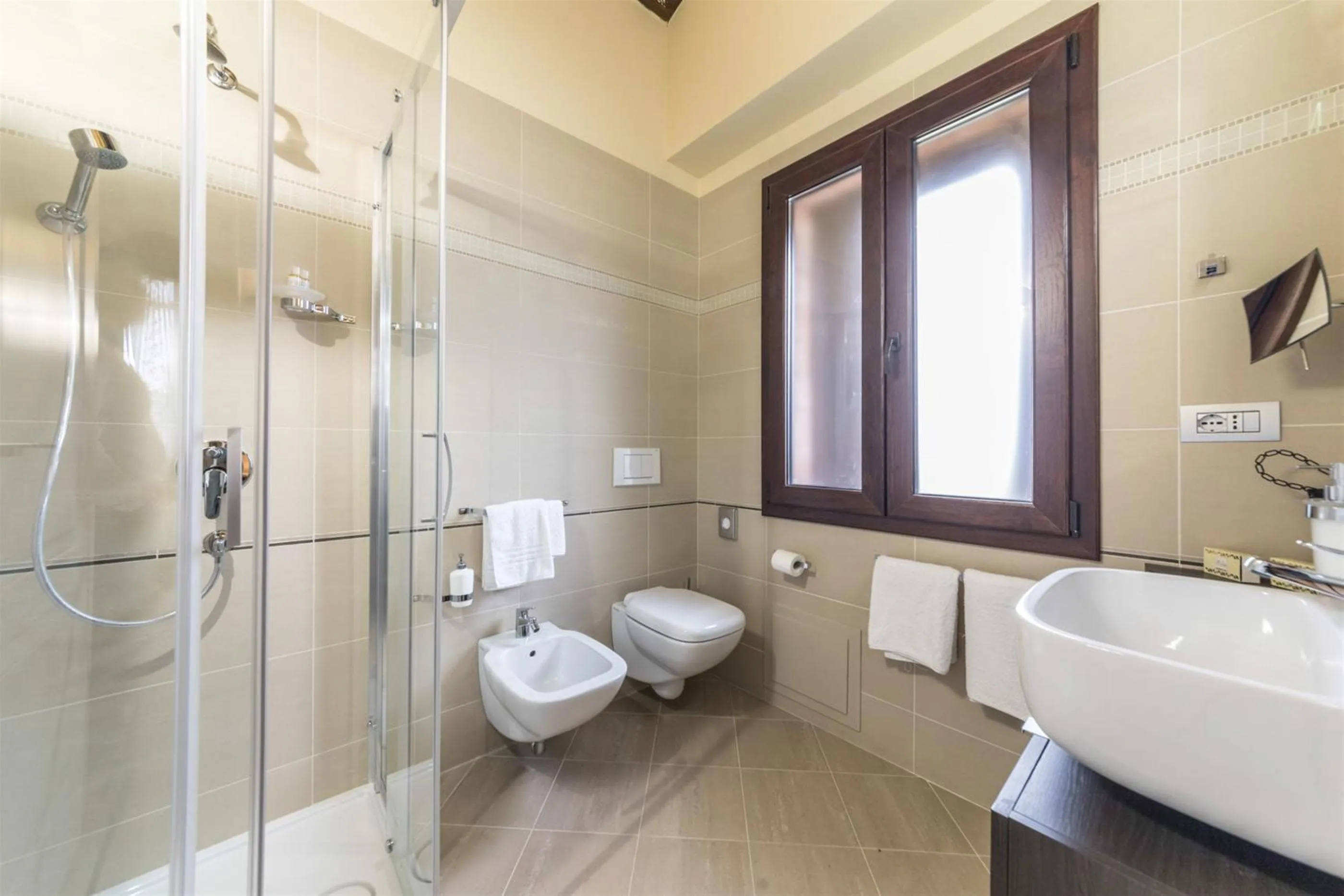 Bathroom in Traldi Resort