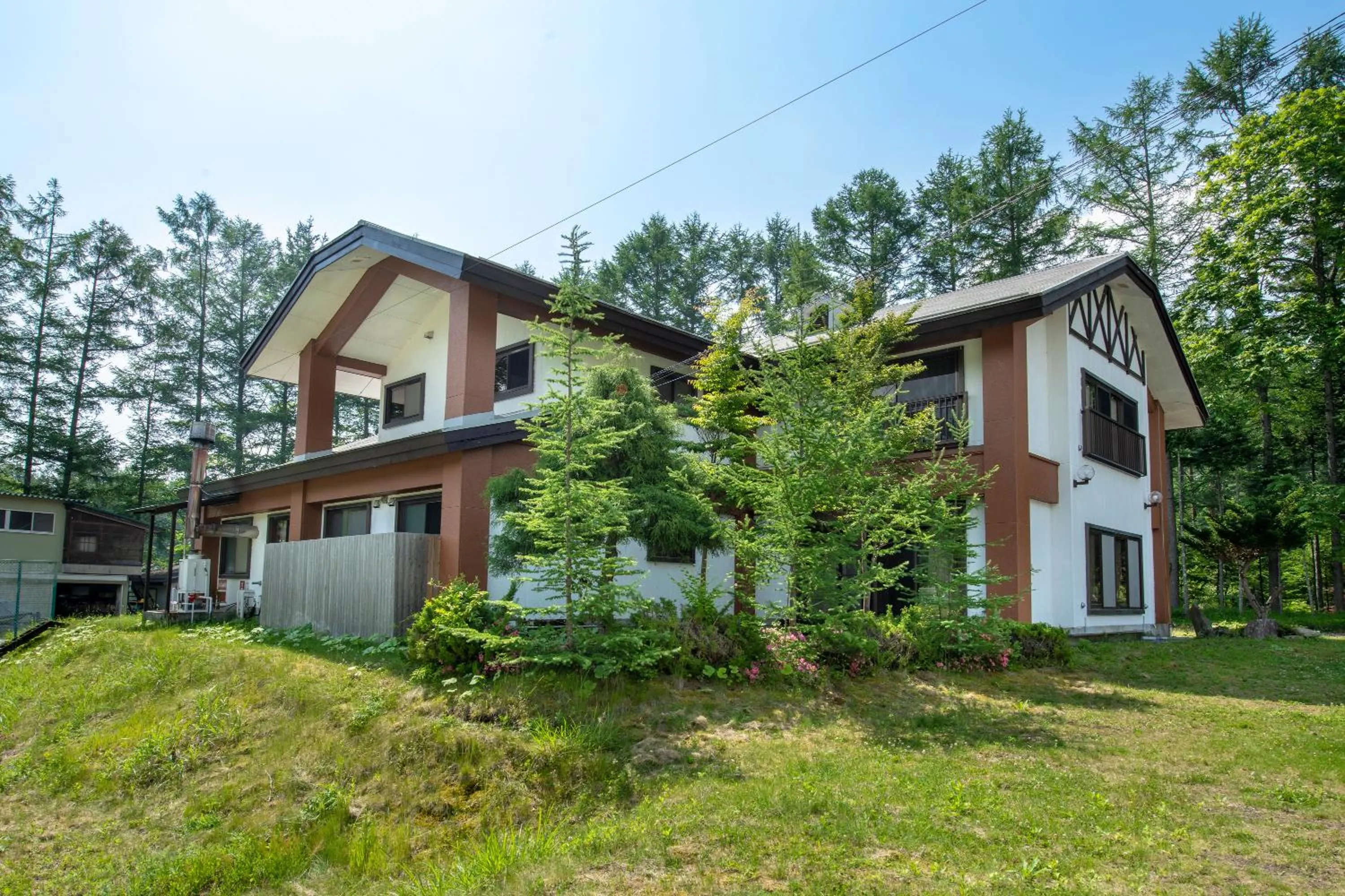 Garden in Yamanaka Lake Ryozan