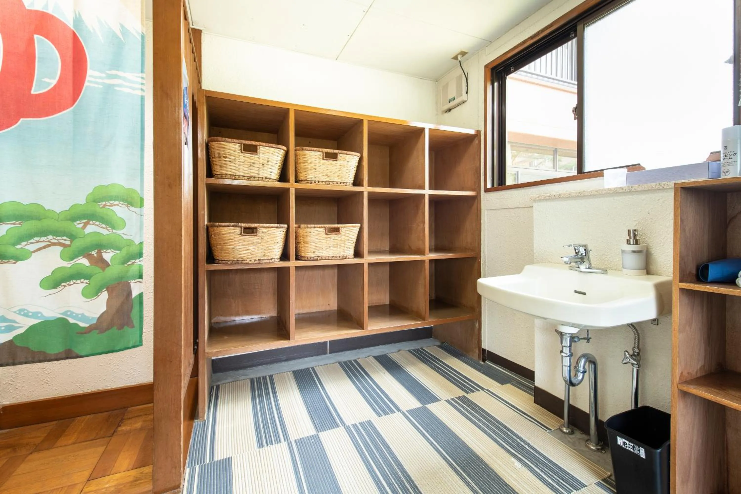 Public Bath in Yamanaka Lake Ryozan
